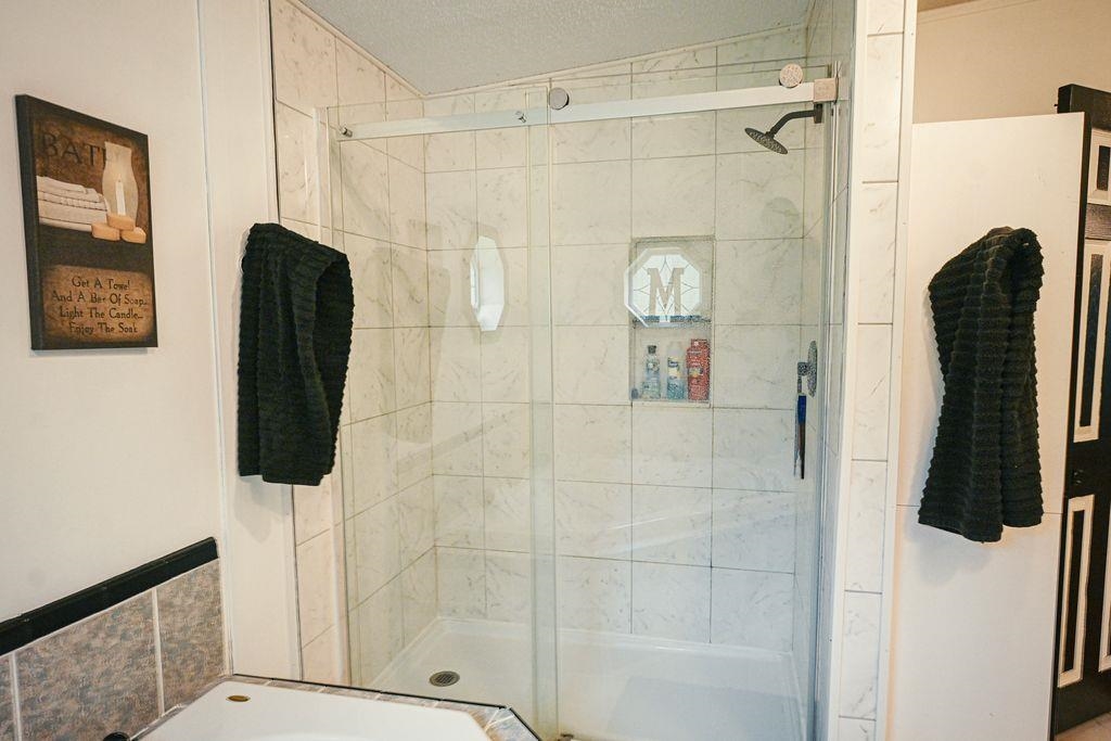 2609370 | Photo 25