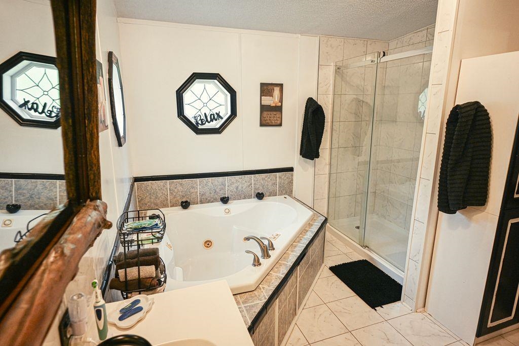 2609370 | Photo 26