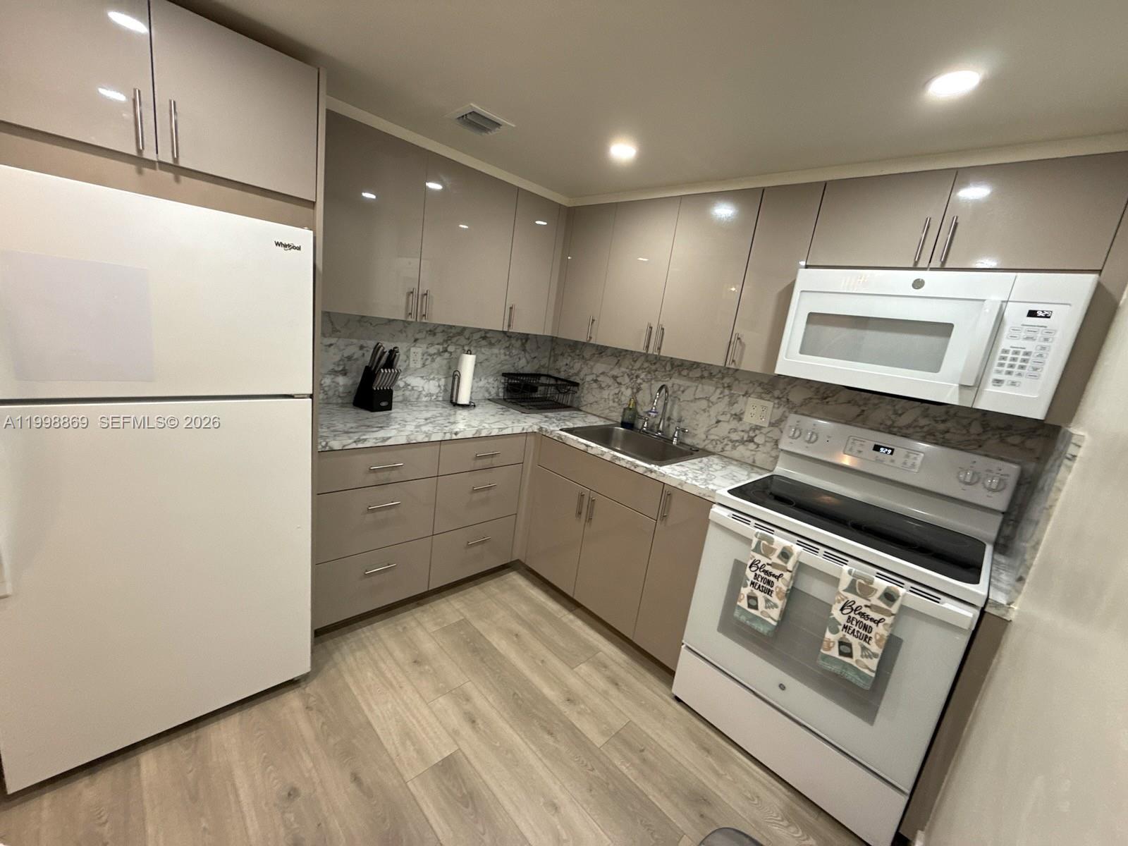 Property photo # 4