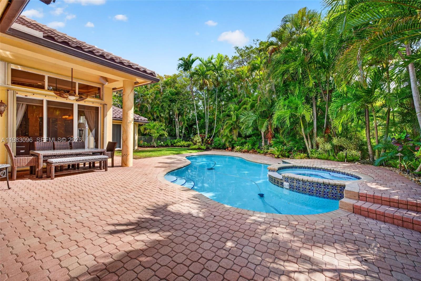 Grand Palms