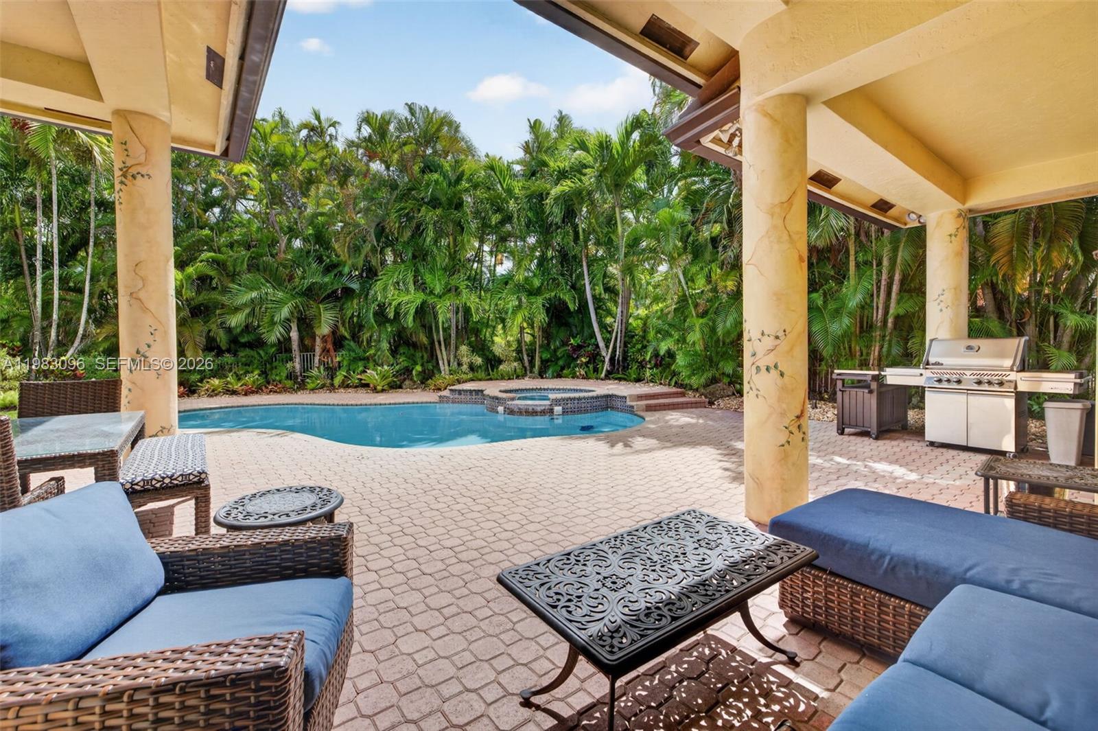Grand Palms