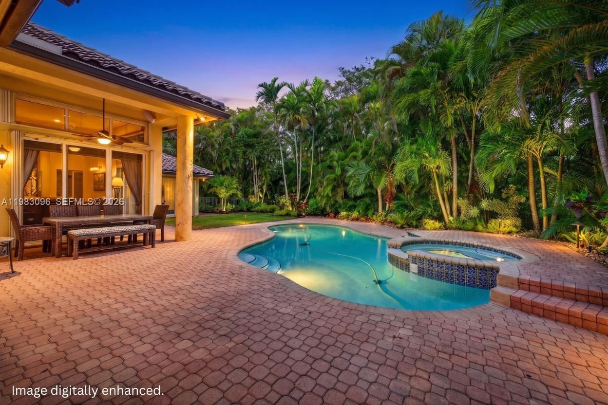 Grand Palms