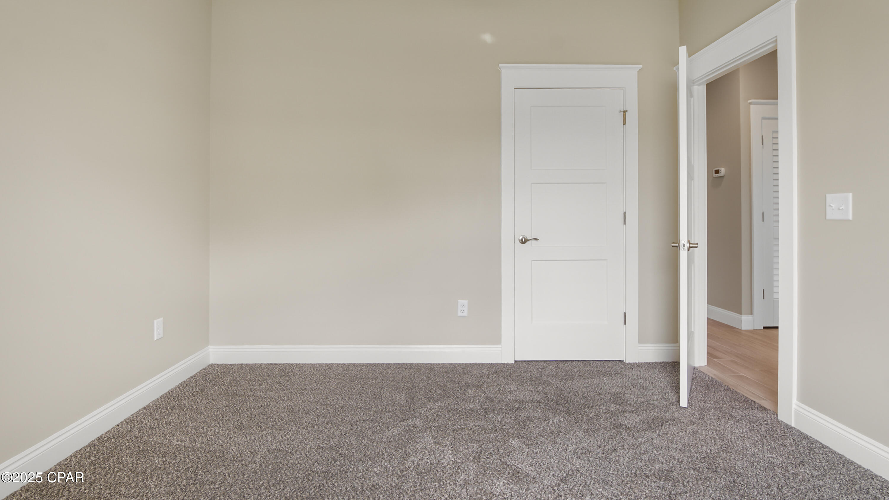 Image 17 For 3215 2nd Plaza