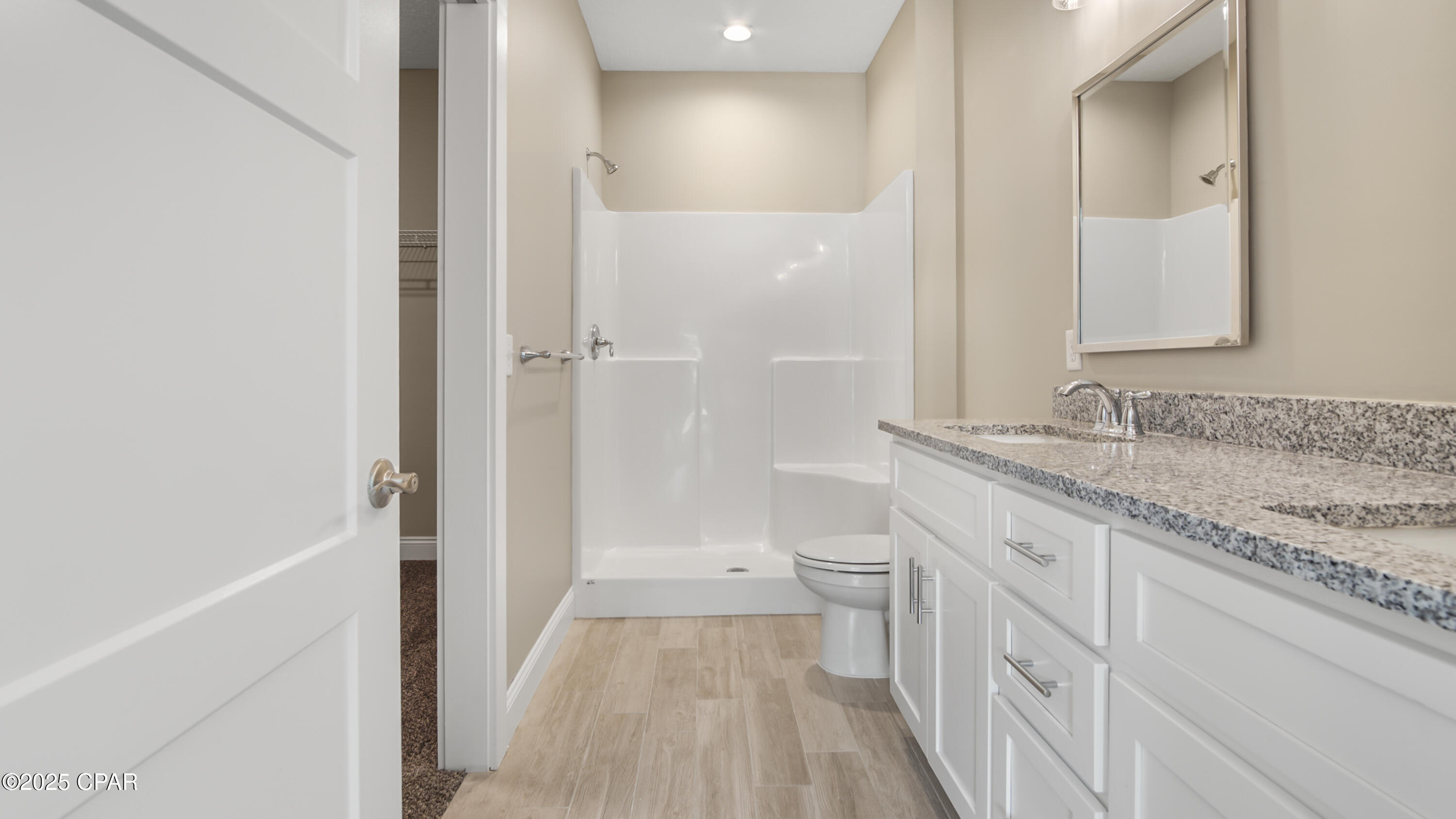 Image 24 For 3215 2nd Plaza