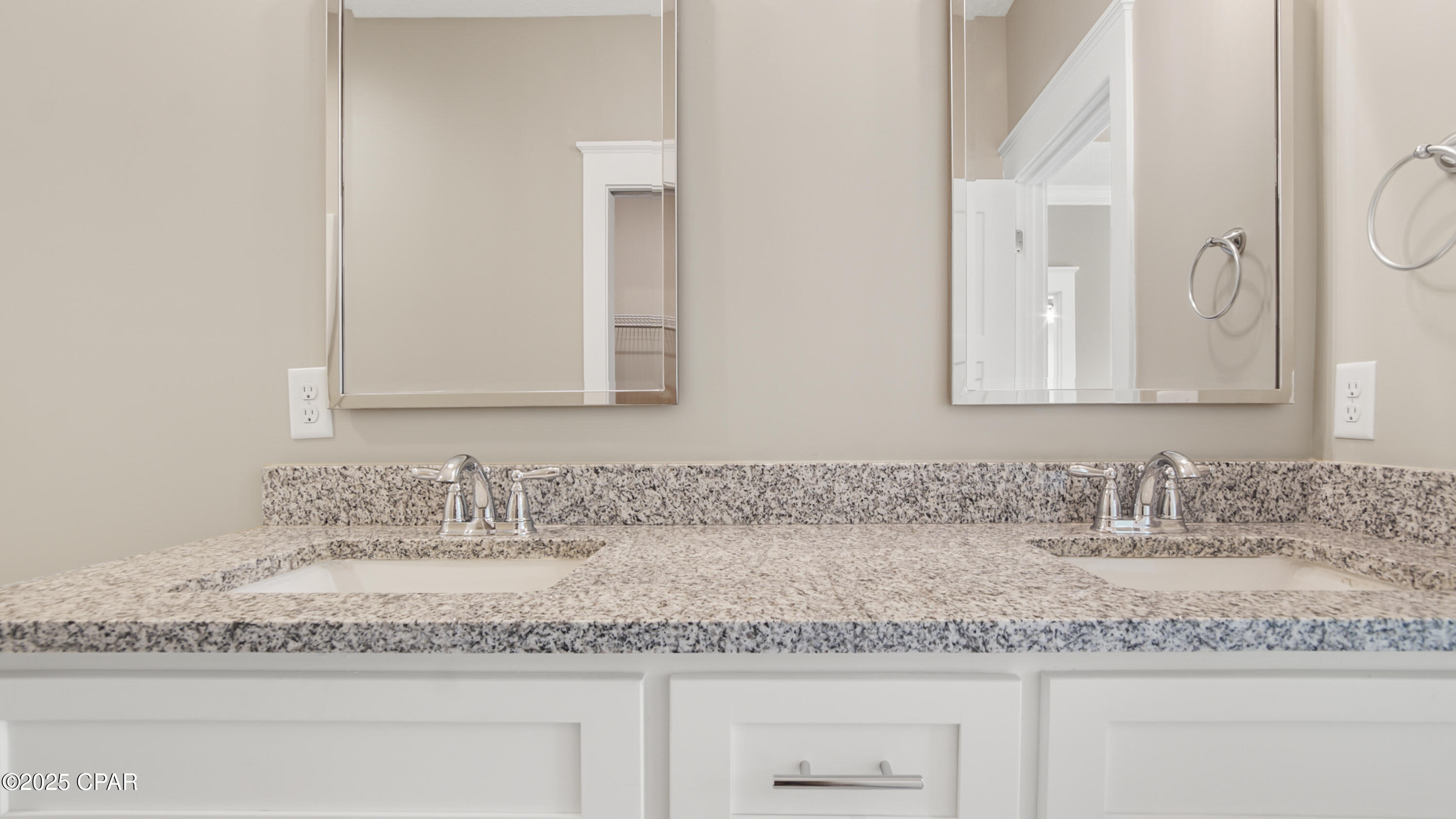 Image 26 For 3215 2nd Plaza