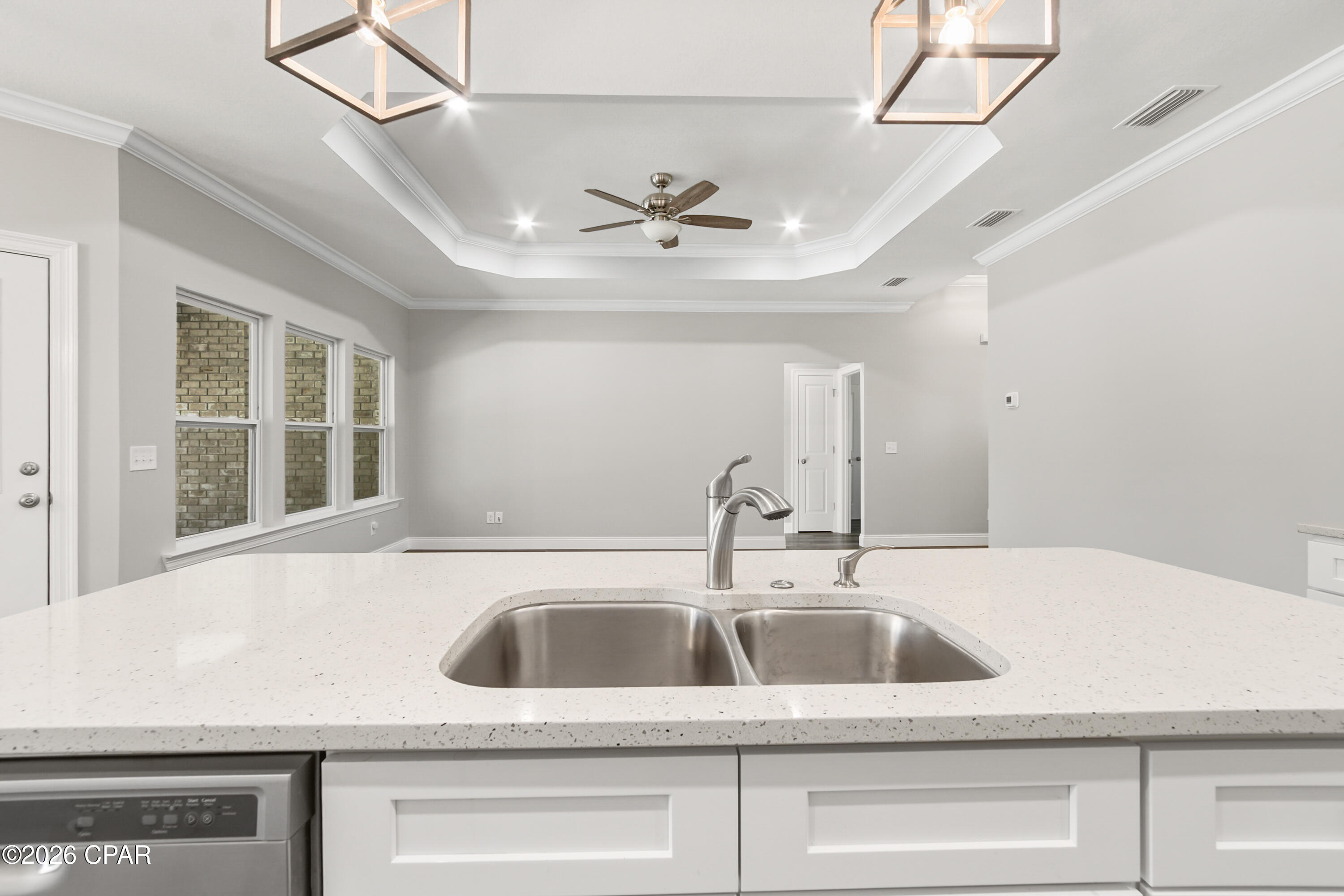 Image 23 For 132 White Oaks Boulevard
