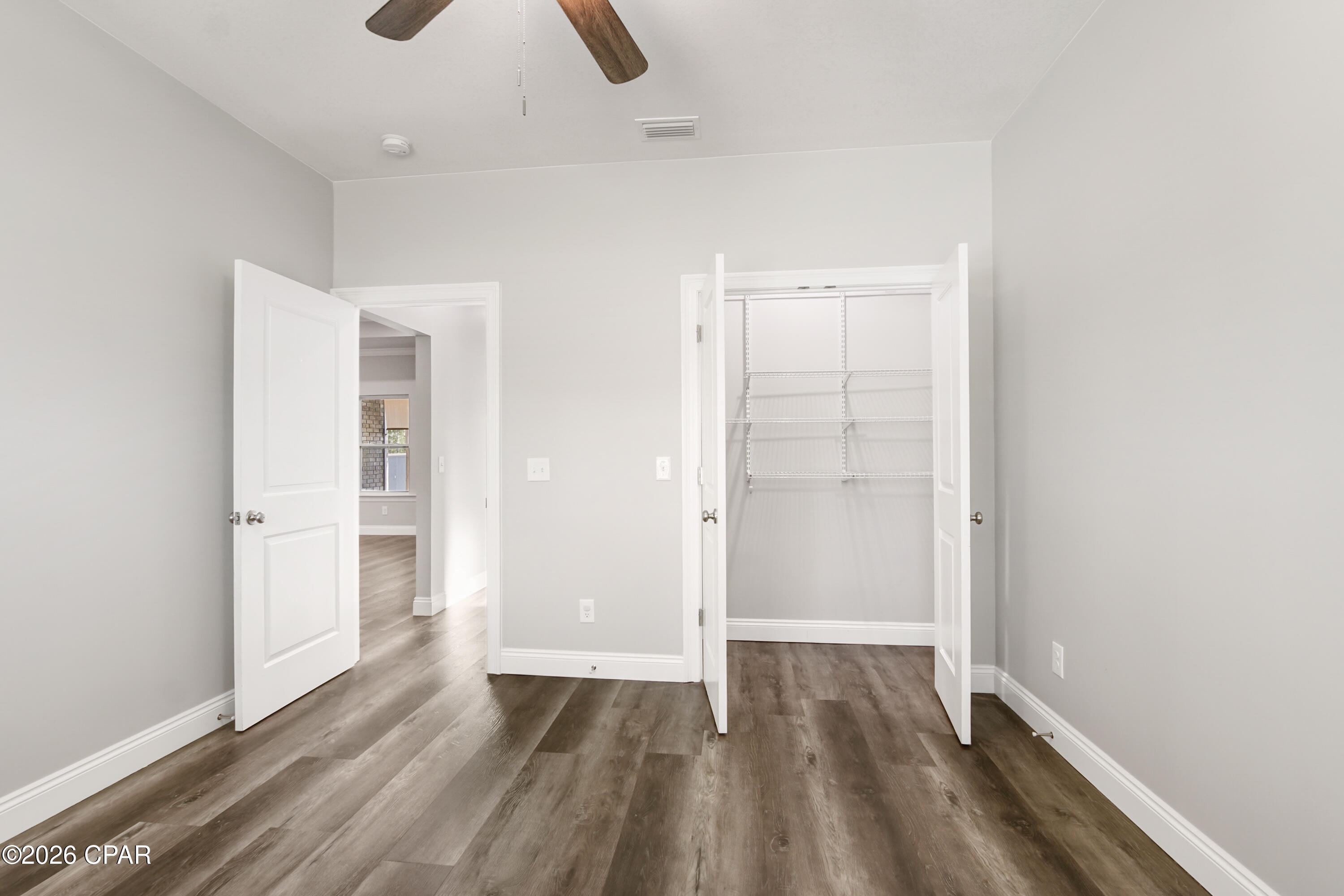 Image 34 For 132 White Oaks Boulevard