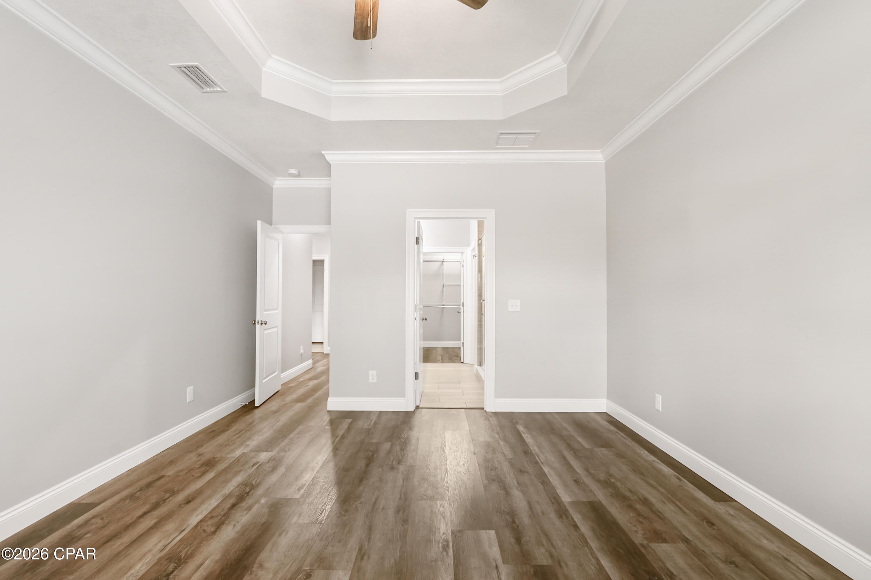 Image 39 For 132 White Oaks Boulevard