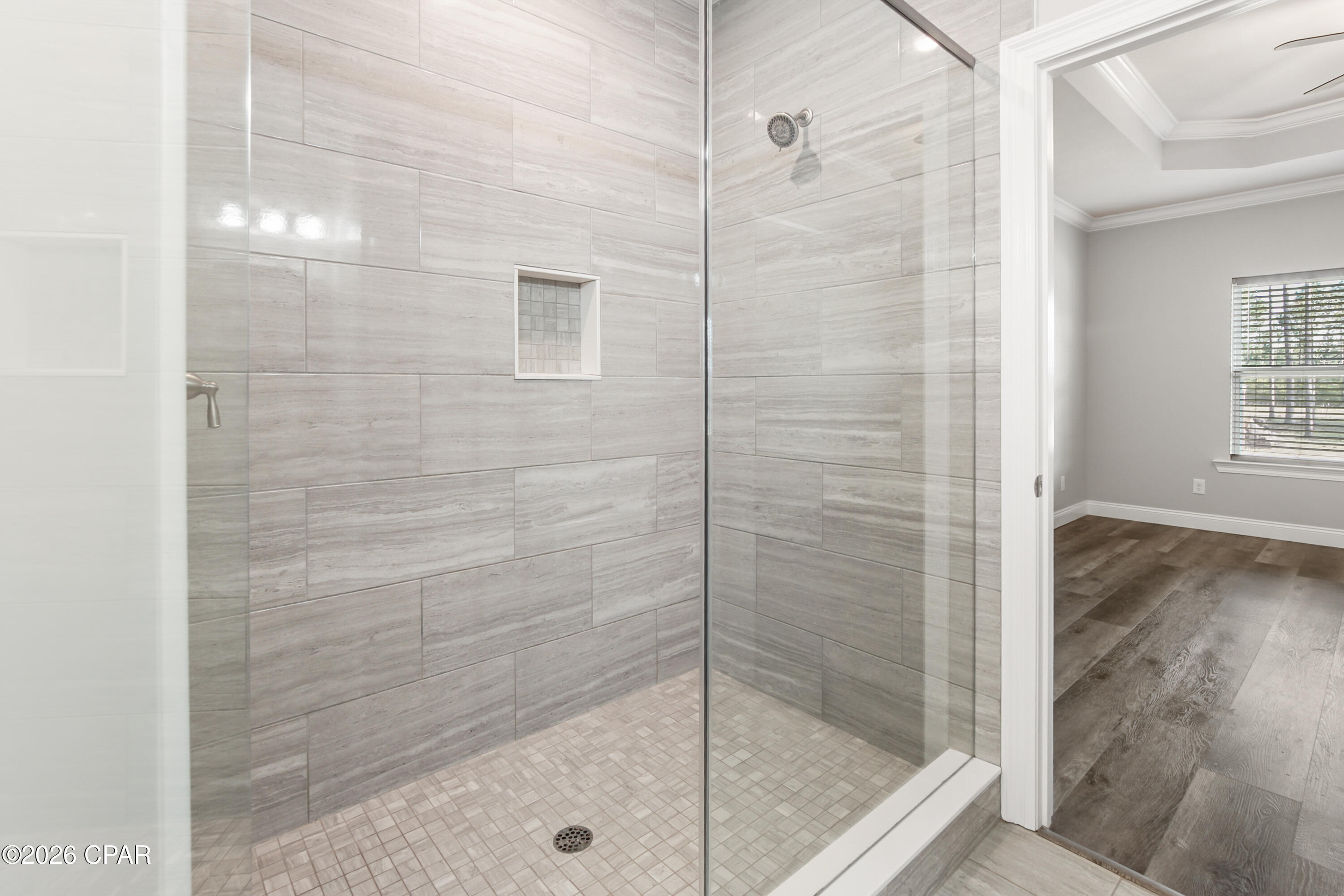 Image 41 For 132 White Oaks Boulevard