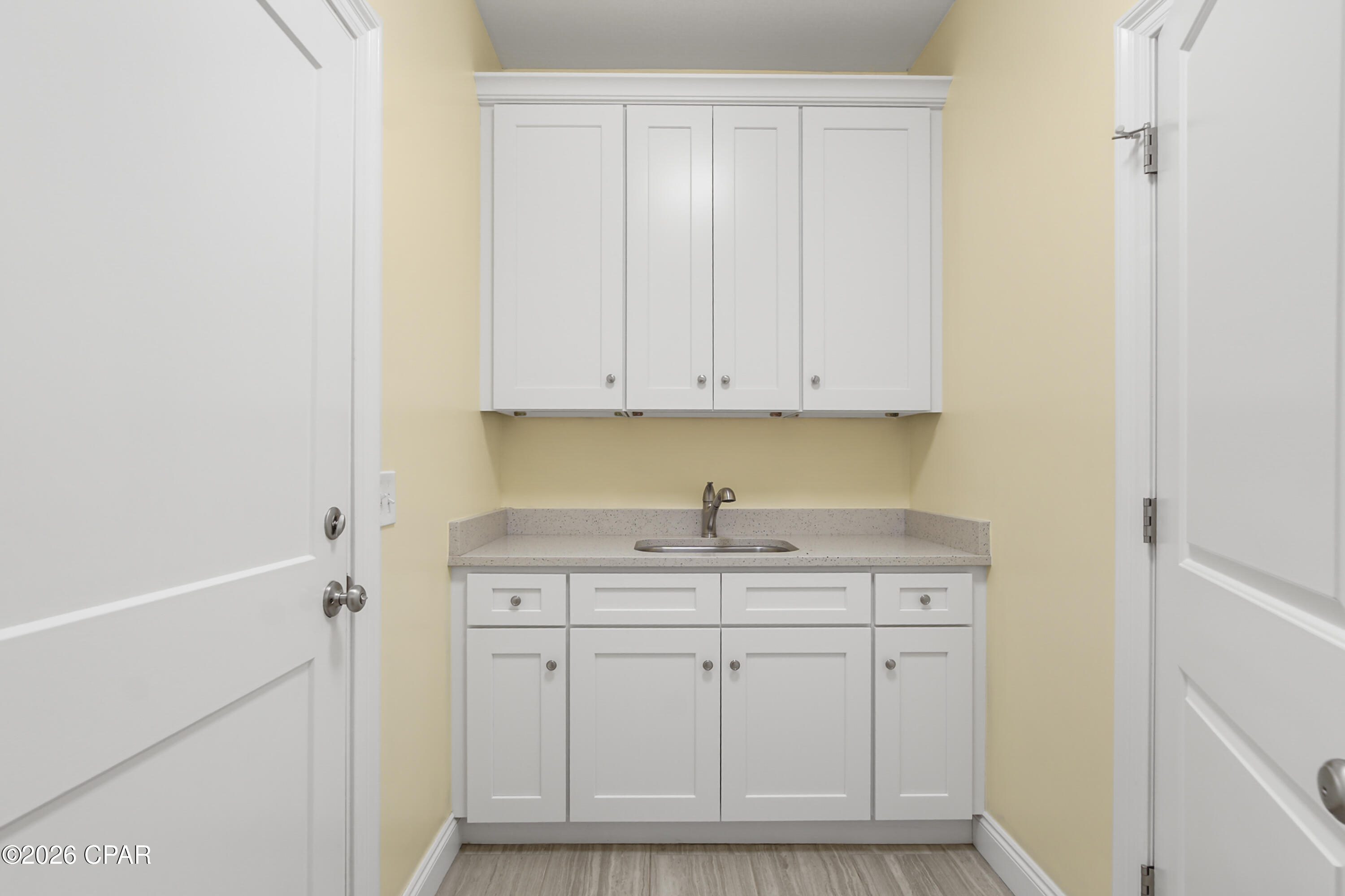 Image 47 For 132 White Oaks Boulevard