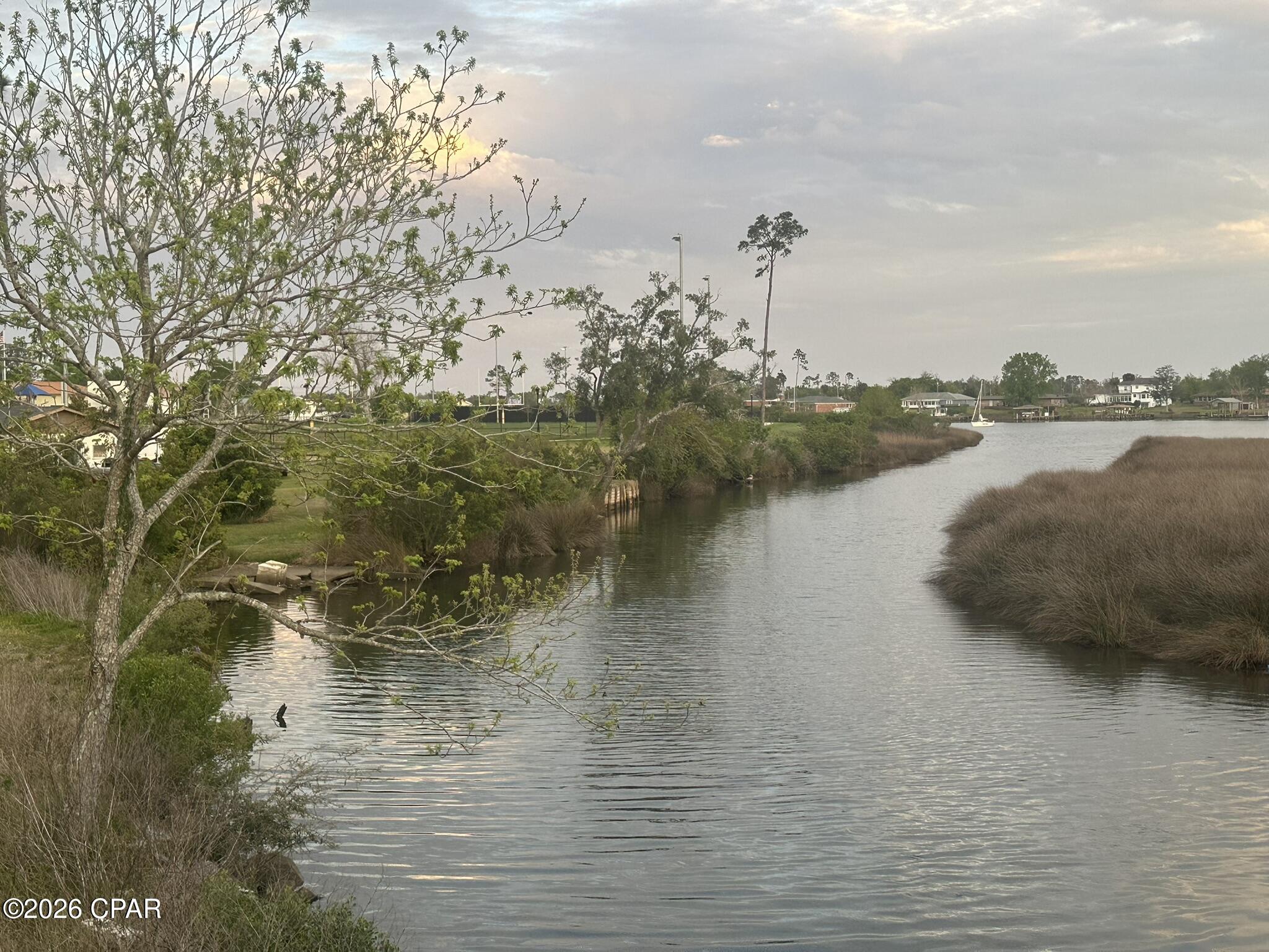 Image 4 For 424 Viola Avenue