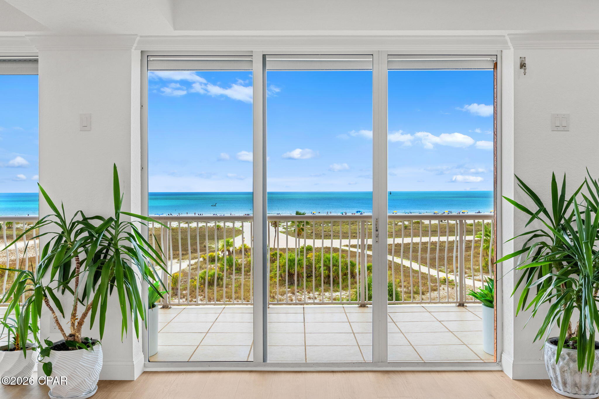 Listing photo id 2 for 11270 Gulf Boulevard # 5