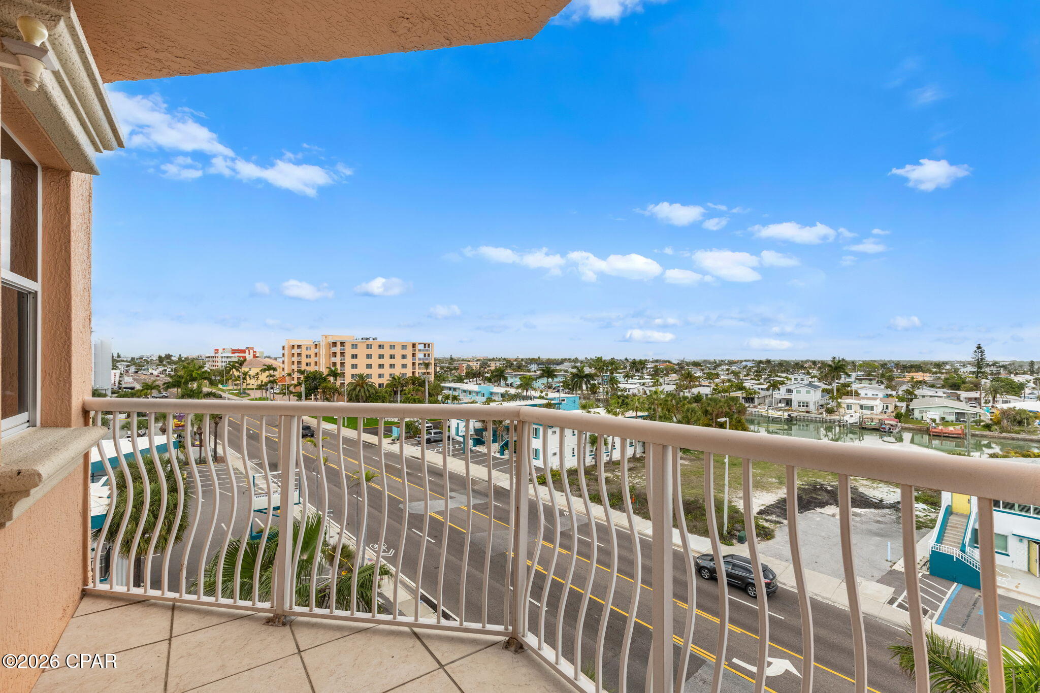 Listing photo id 34 for 11270 Gulf Boulevard # 5