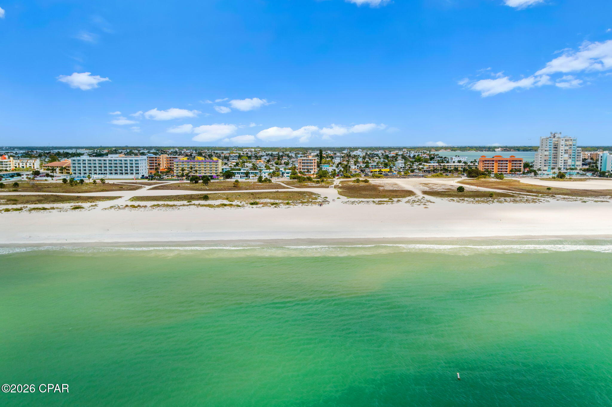 Listing photo id 4 for 11270 Gulf Boulevard # 5
