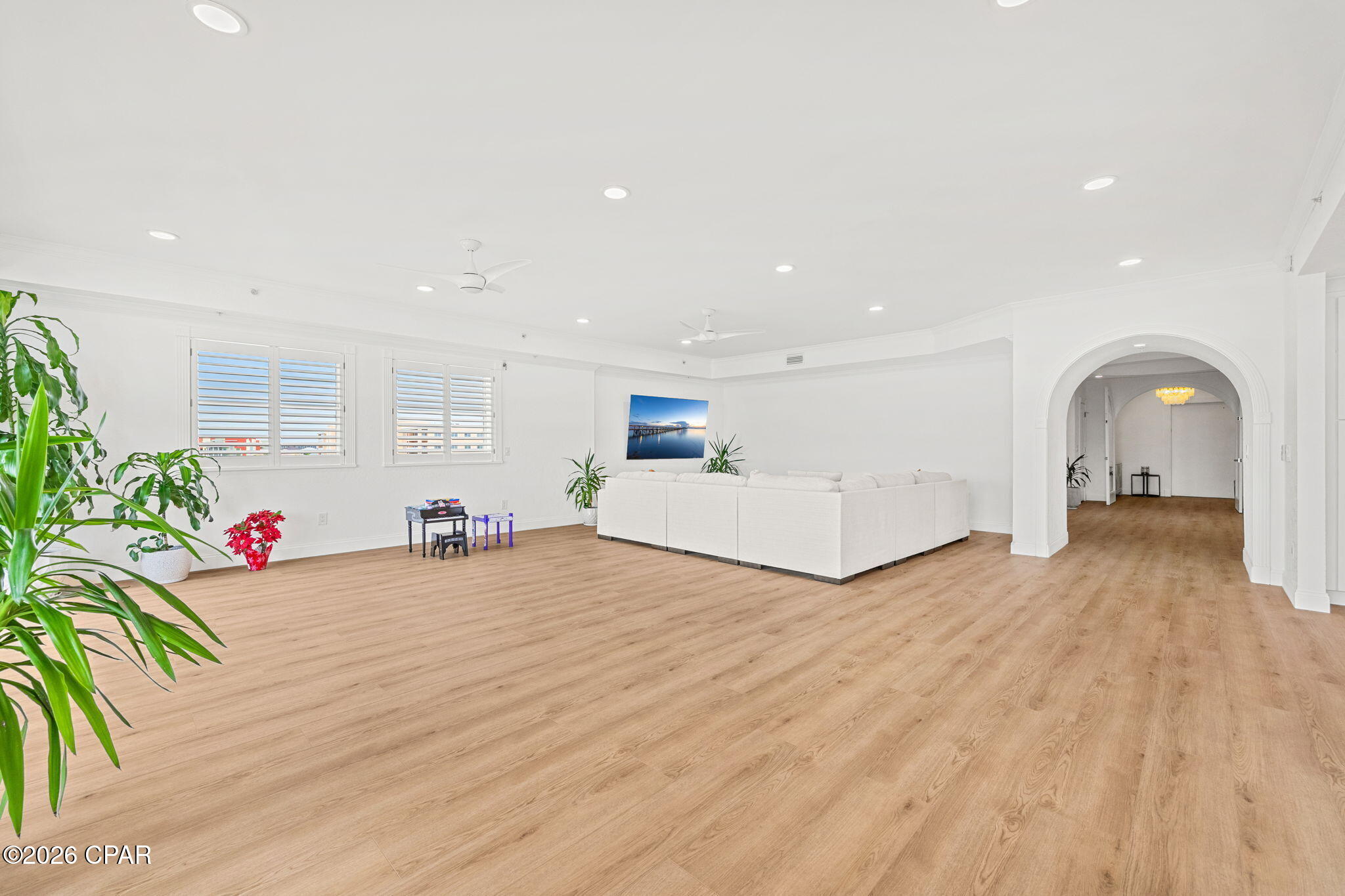 Listing photo id 43 for 11270 Gulf Boulevard # 5