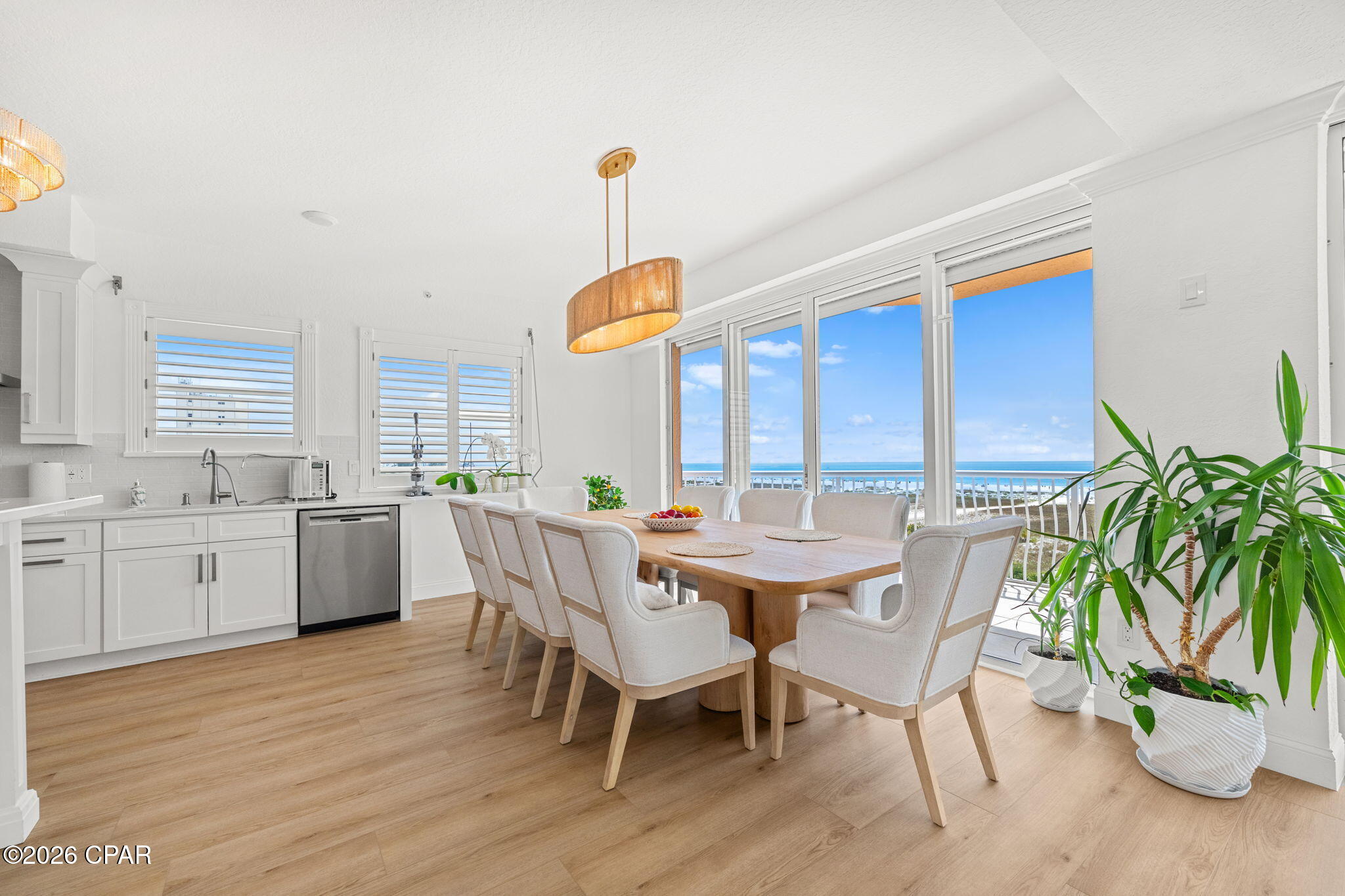 Listing photo id 48 for 11270 Gulf Boulevard # 5