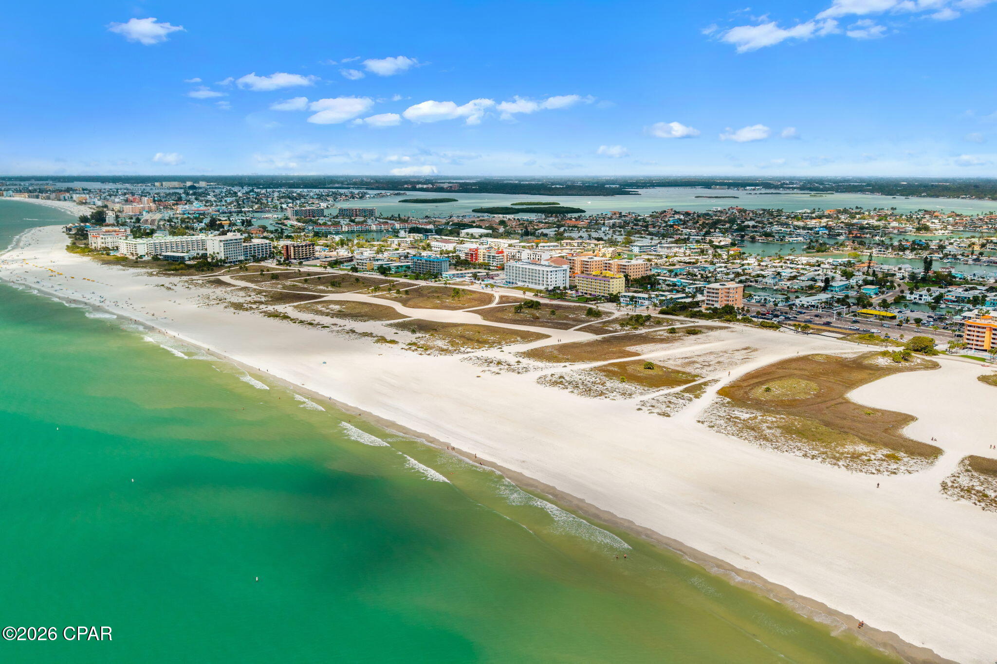Listing photo id 5 for 11270 Gulf Boulevard # 5