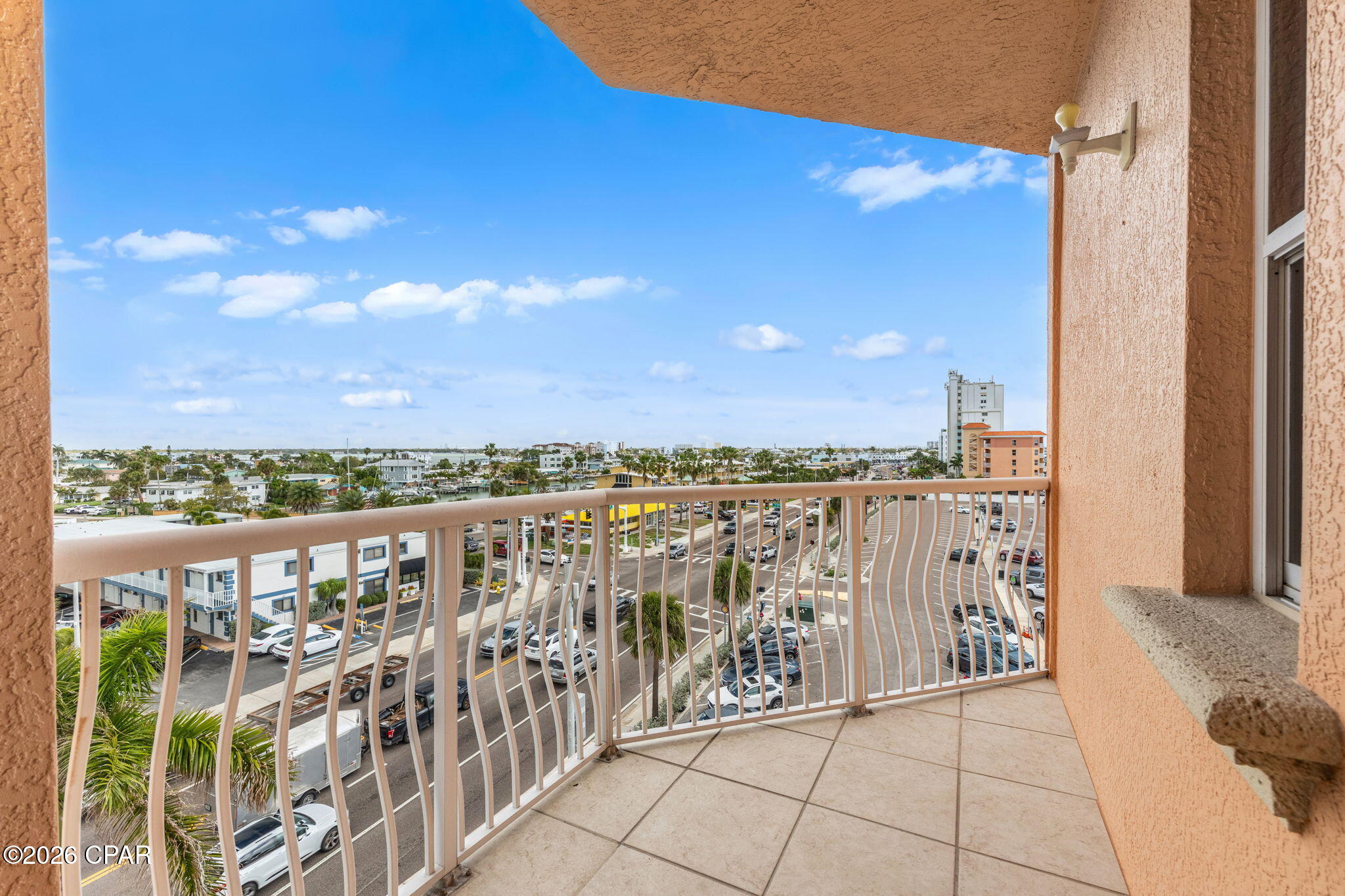 Listing photo id 77 for 11270 Gulf Boulevard # 5