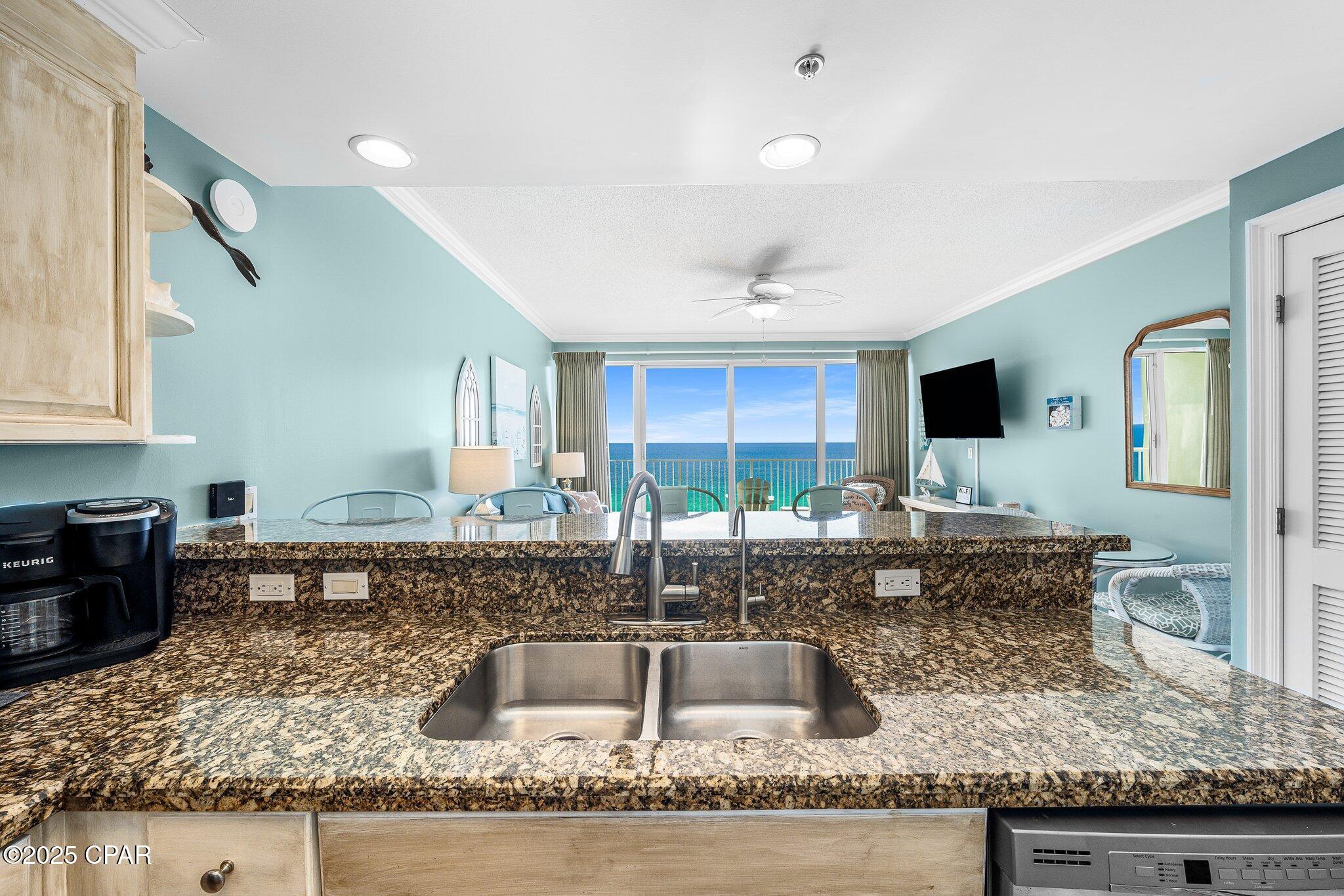 Image 7 For 9450 Thomas Drive 807d