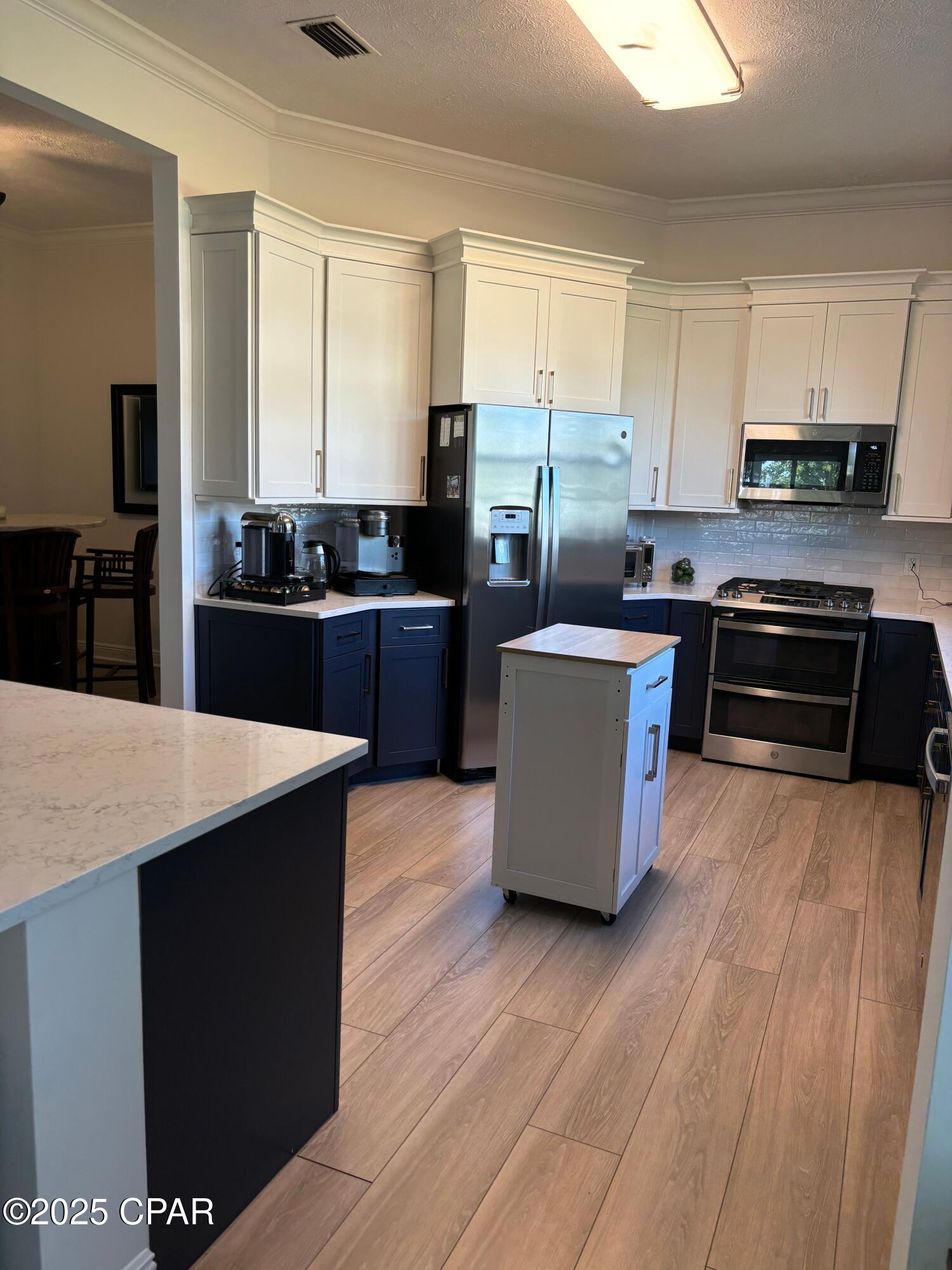 Image 6 For 2115 Country Club Drive