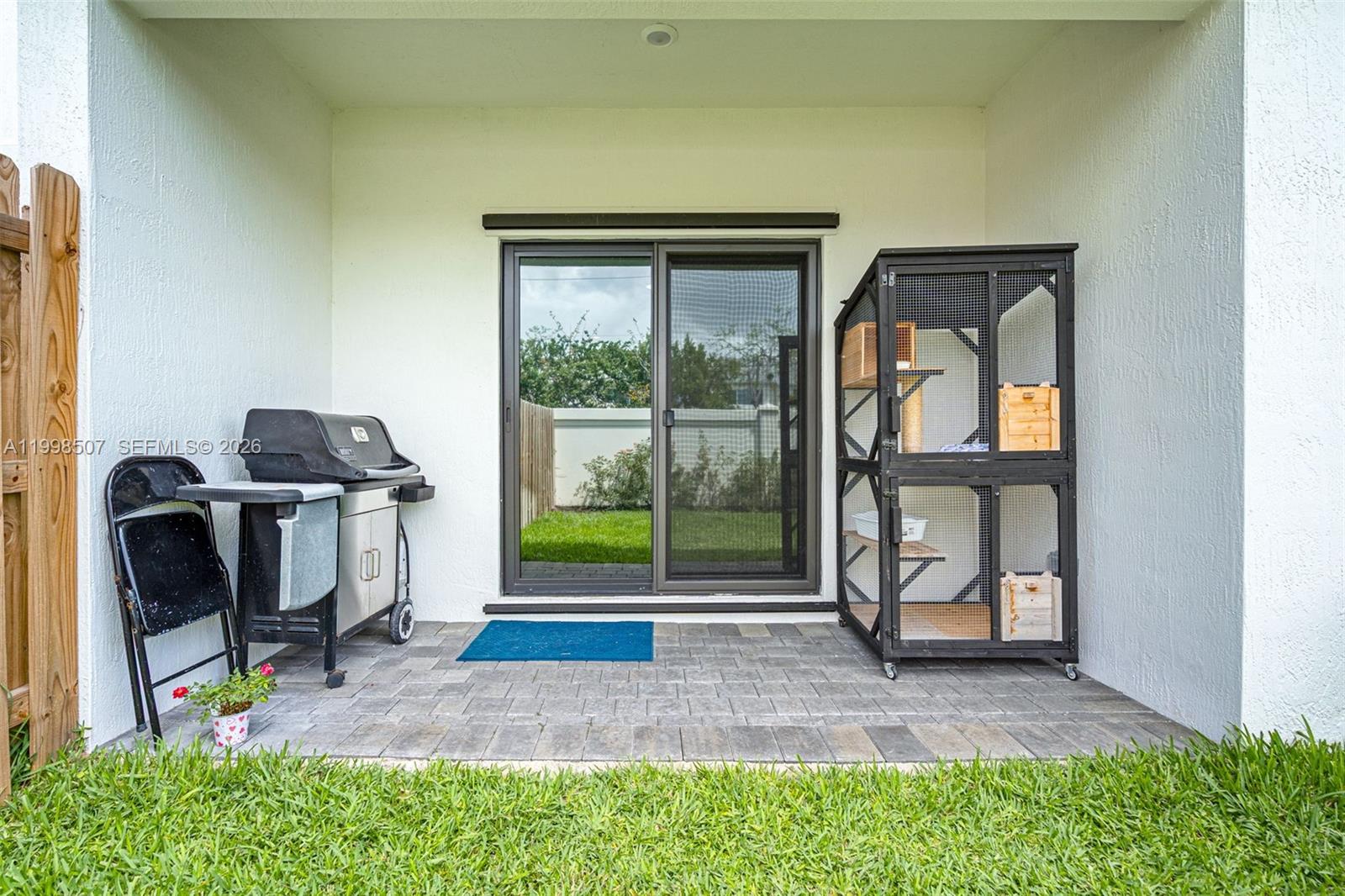 Spacious garage and storage at 4917 Oakmont Dr - Townhouse in Dania Beach