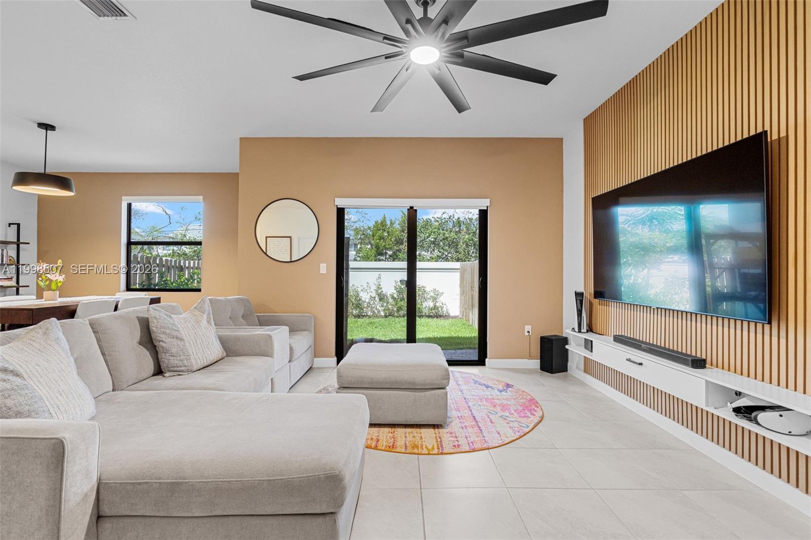 Designer master bathroom at 4917 Oakmont Dr - Townhouse in Dania Beach