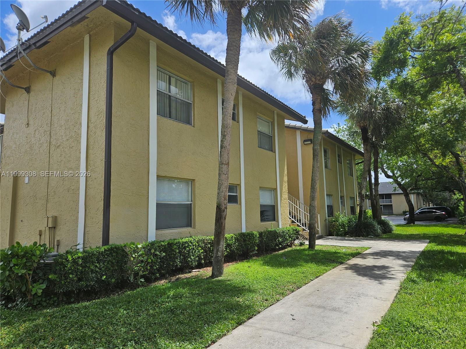 Coral West Condo