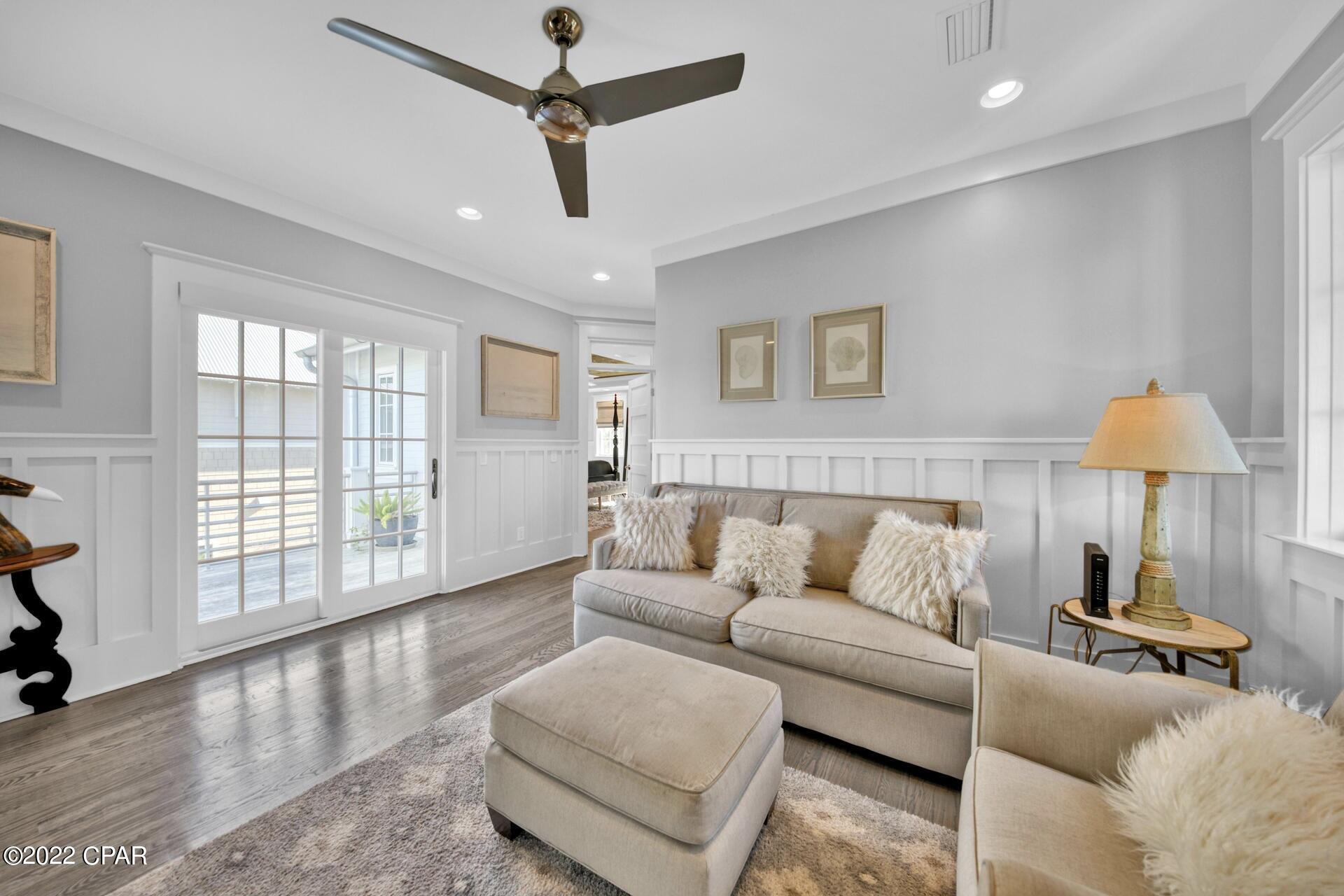 Image 23 For 155 Parkshore Drive