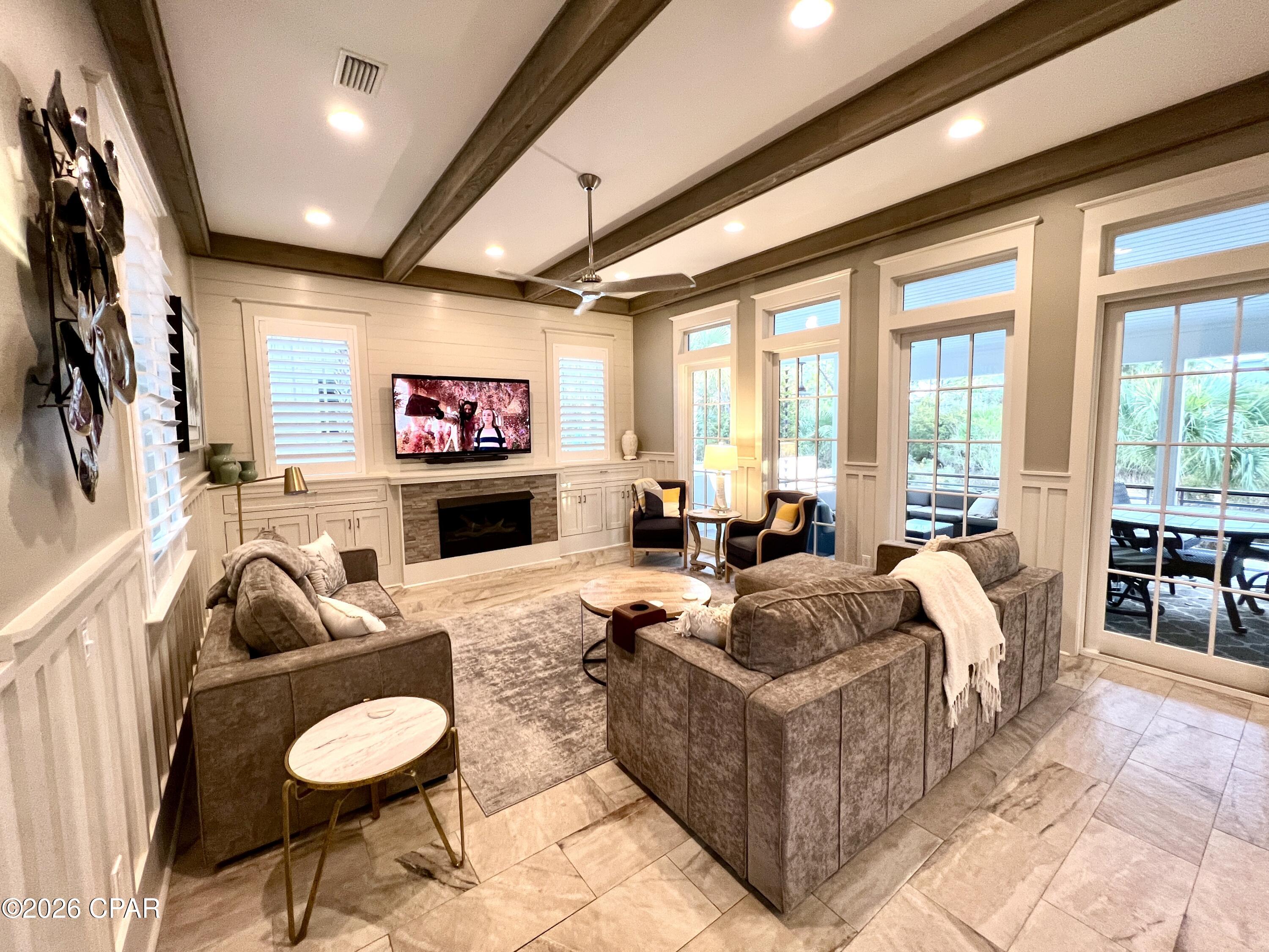 Image 8 For 155 Parkshore Drive