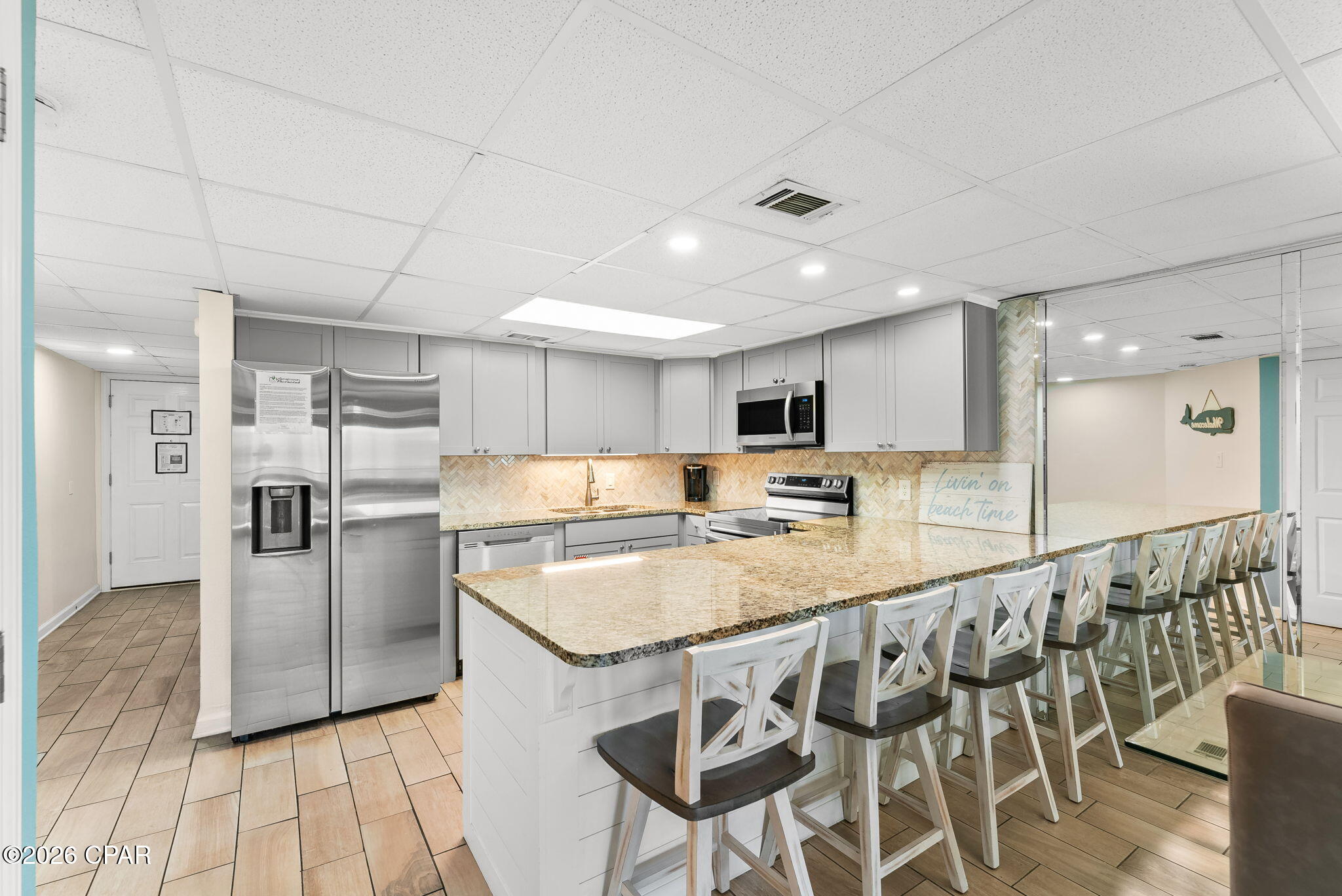 Image 3 For 8727 Thomas Drive A6