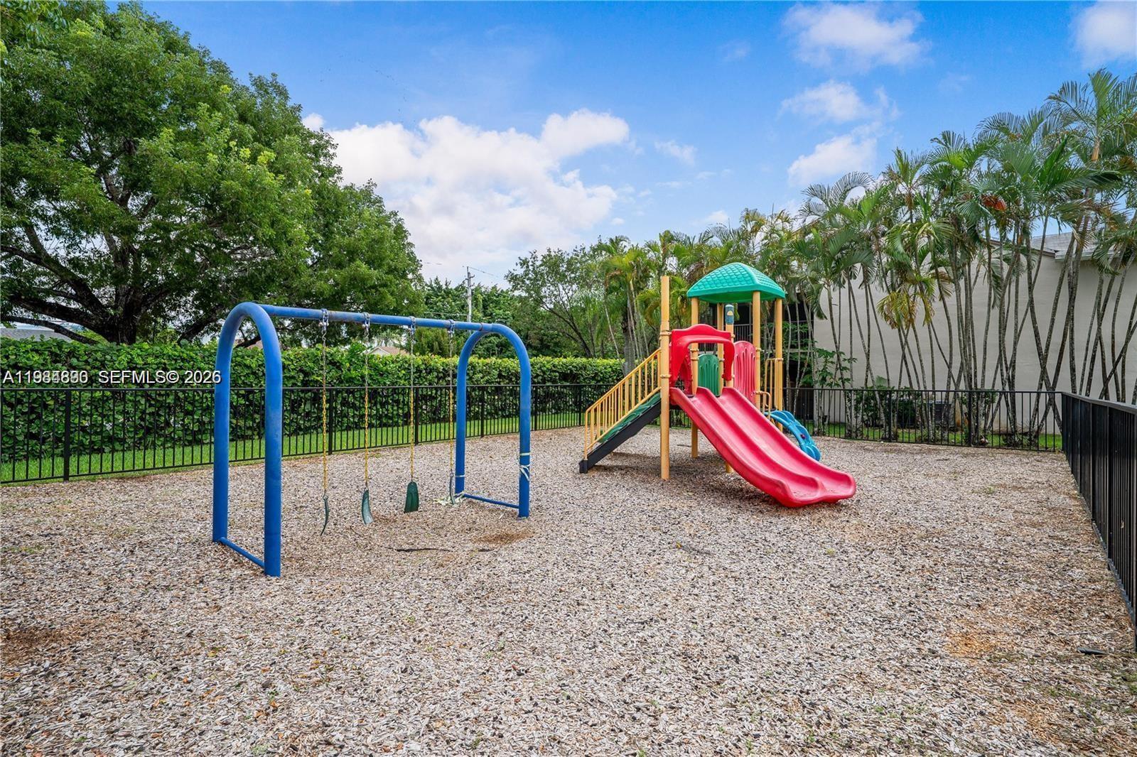Property photo # 6