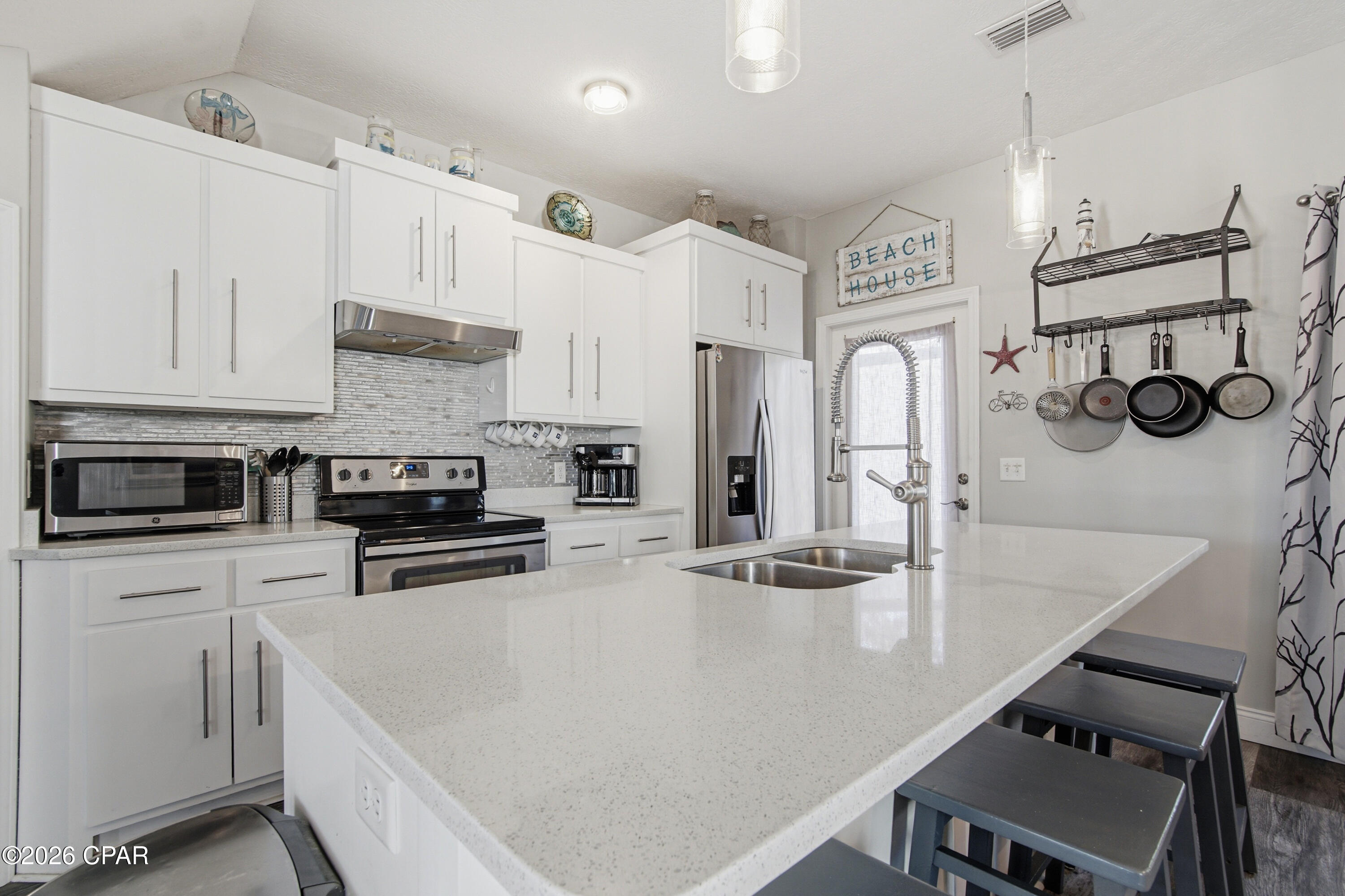5623 Hilltop Avenue, Panama City Beach, FL 32408 thumbnail, photo 11 of 51