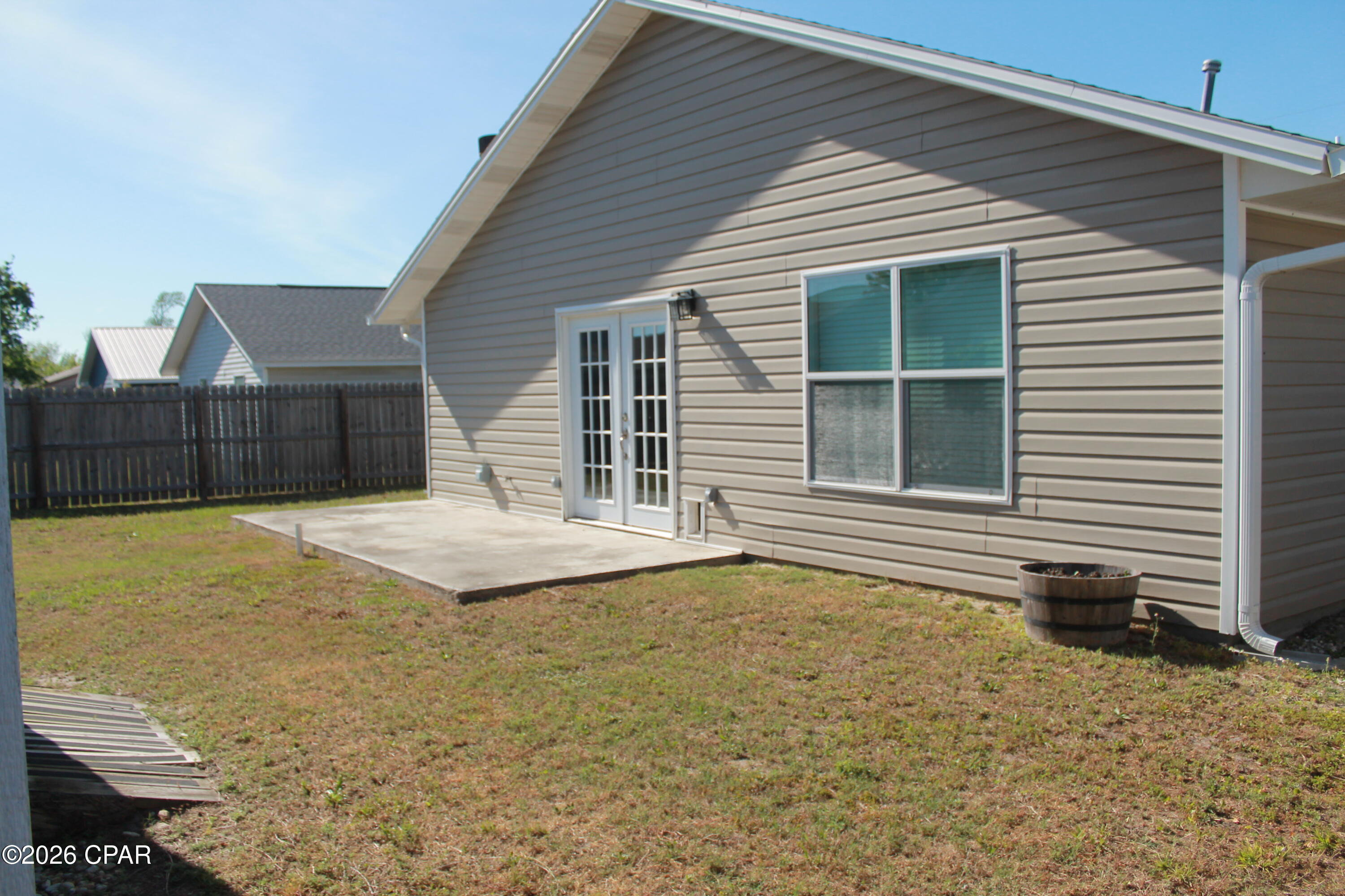 Listing photo id 19 for 7552 Kelsey Drive