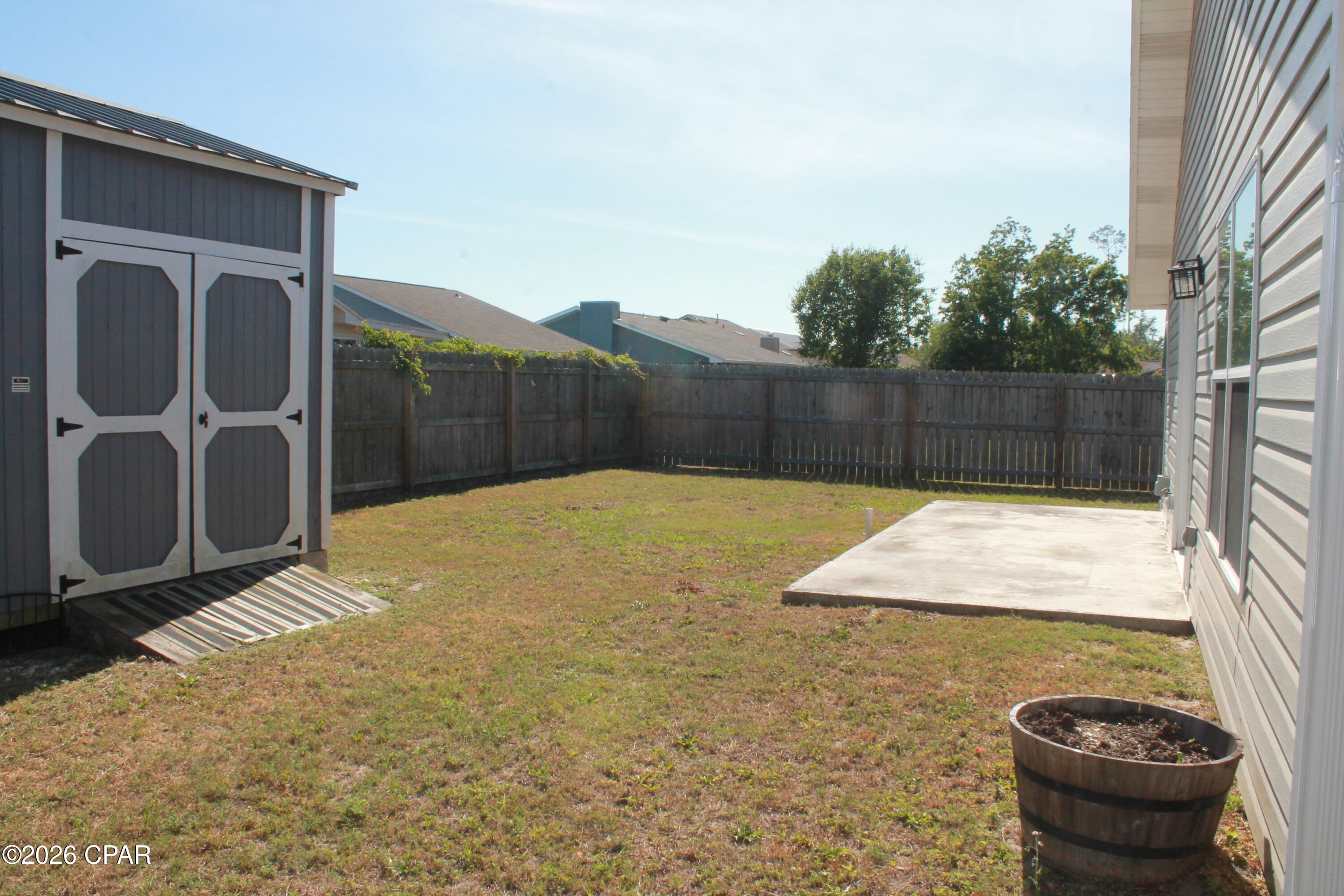 Listing photo id 22 for 7552 Kelsey Drive