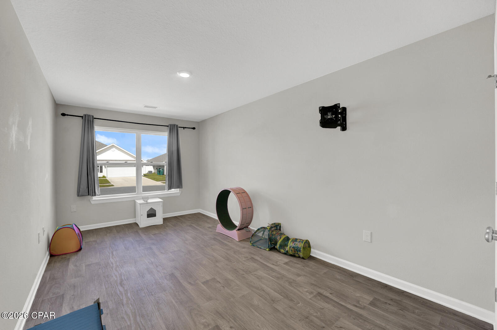 Image 16 For 135 Ryder Lane