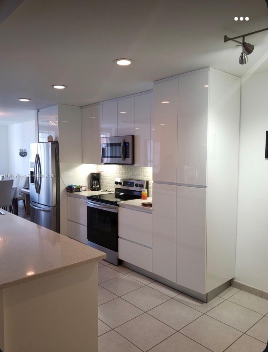 Homes for sale in Hollywood, FL | 3301 Raleigh St #4A, Hollywood, FL 33021 | MLS# A11998798