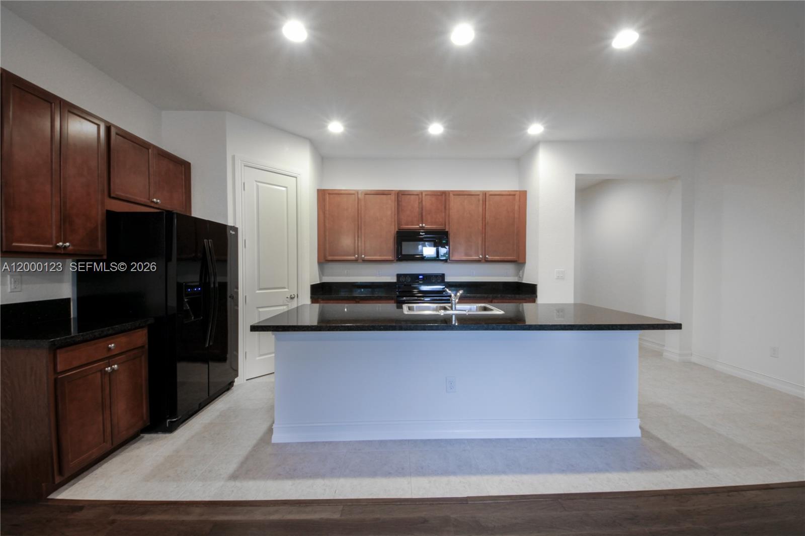 Property photo # 7