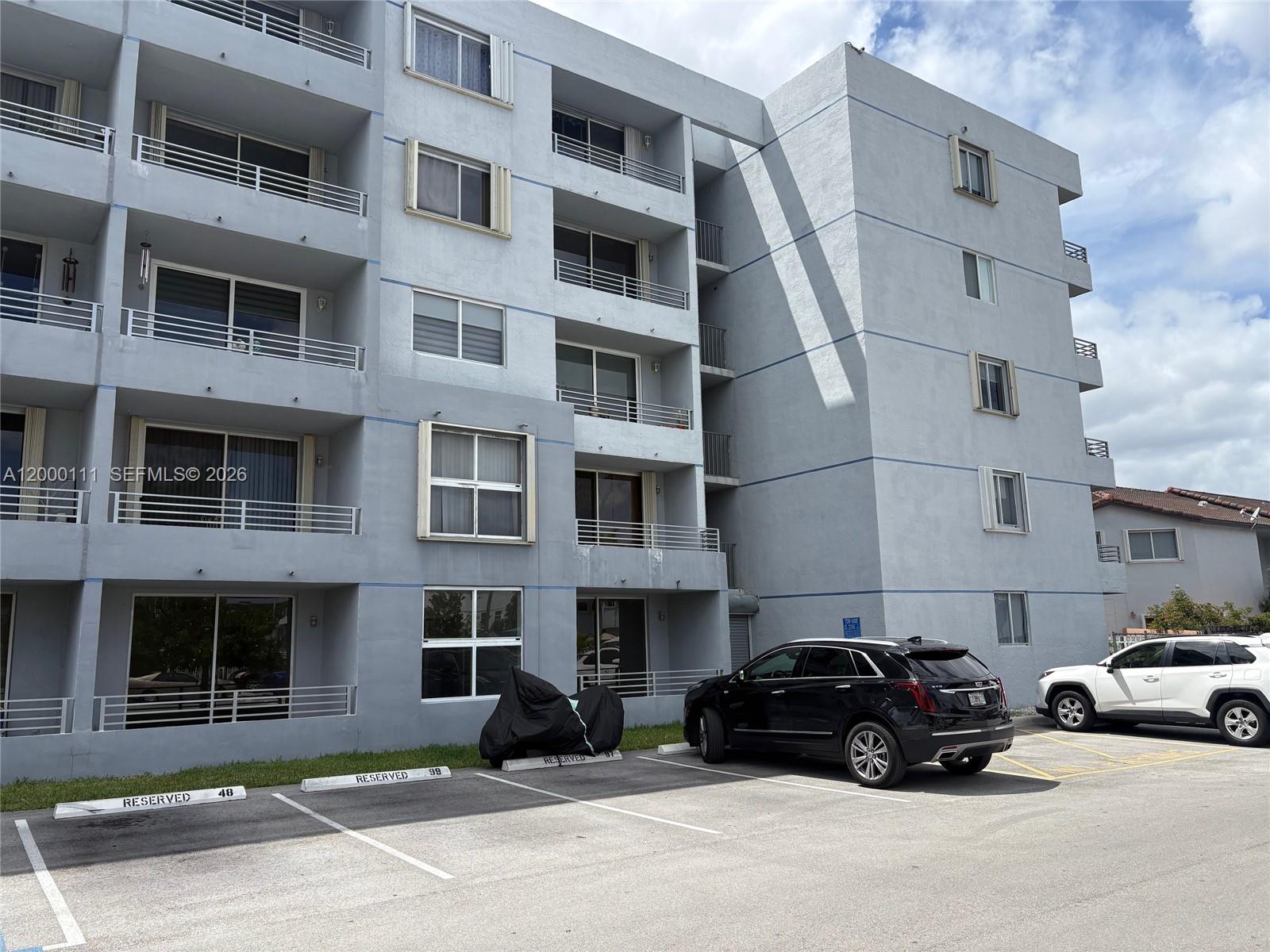 Palm Court Of Miami Condo