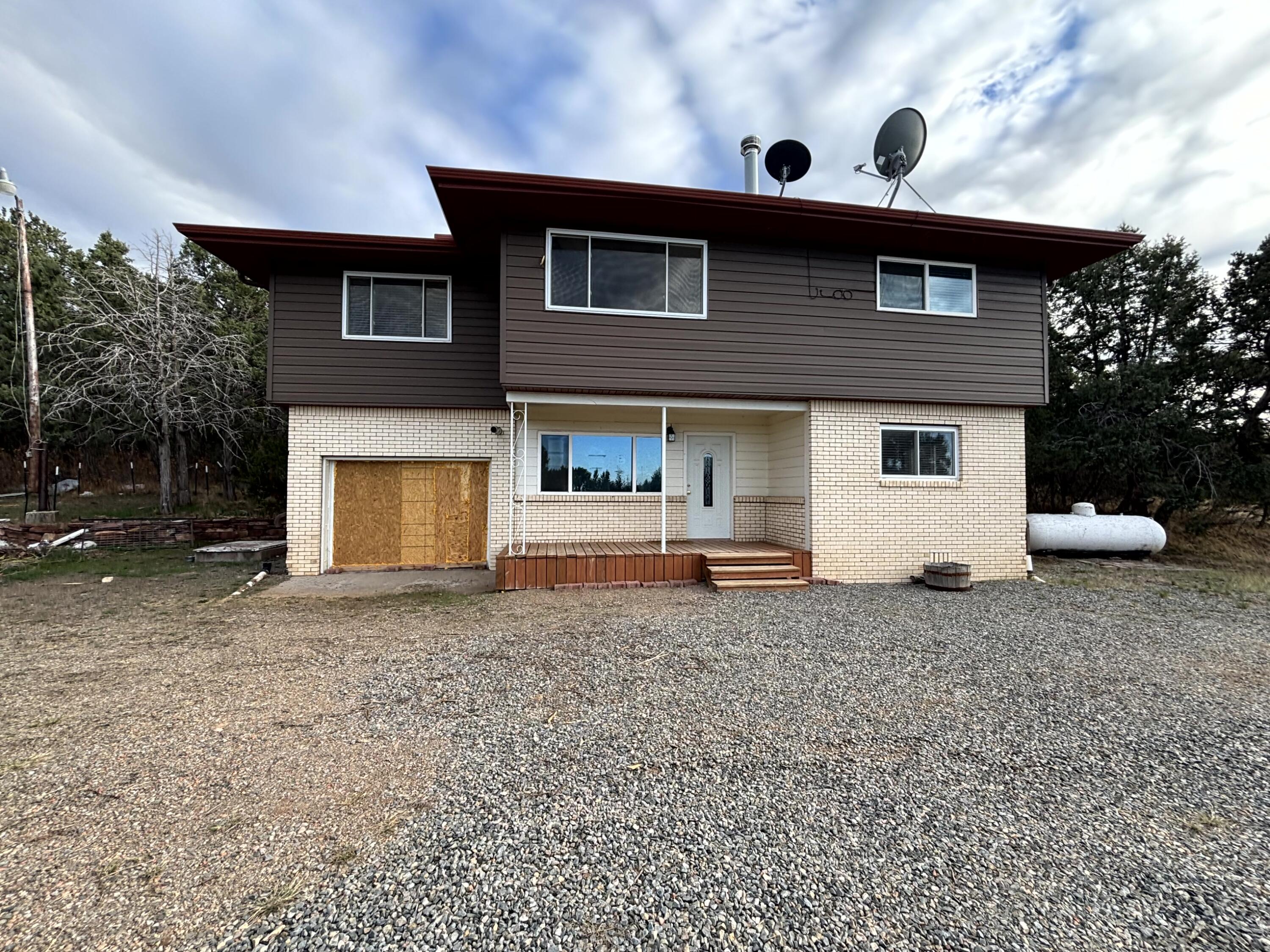1st image of 28 Salazar Rd, Tijeras, NM 87059 | MLS# 1101608