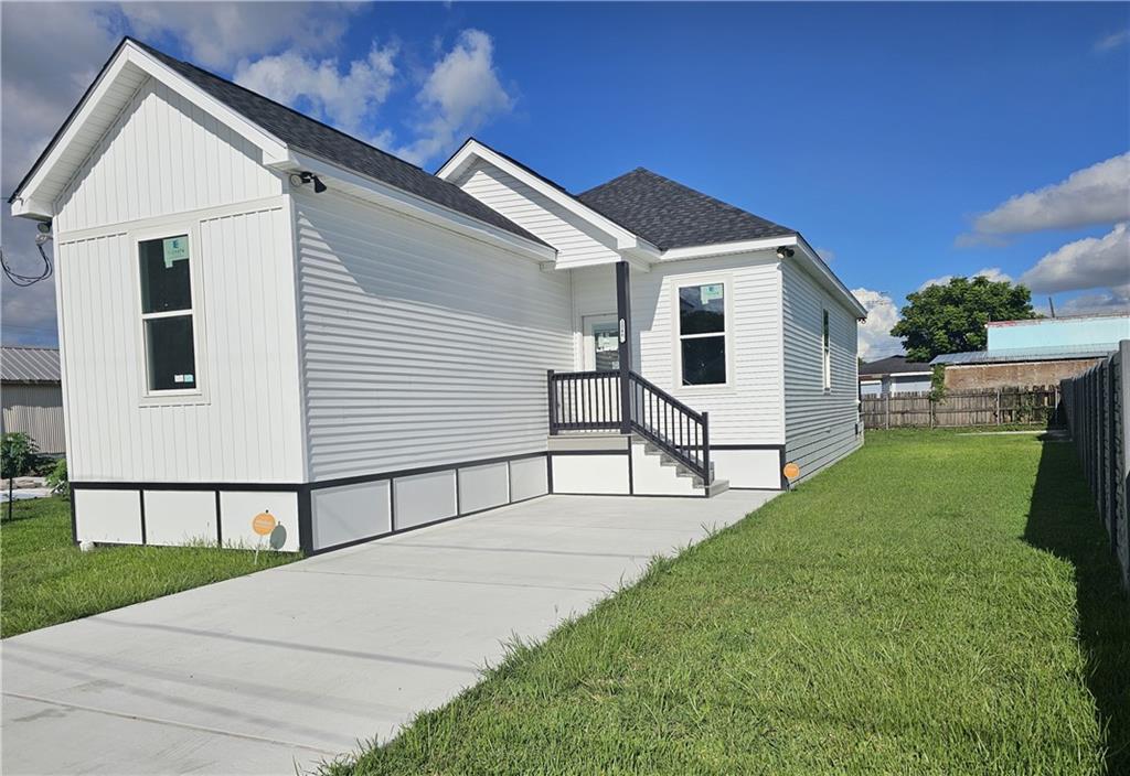 Photo 1 of Single family home for sale at 1046 Ave B, Westwego, LA 70094 | MLS# 2552674 | Listing updated on 2026-09-04
