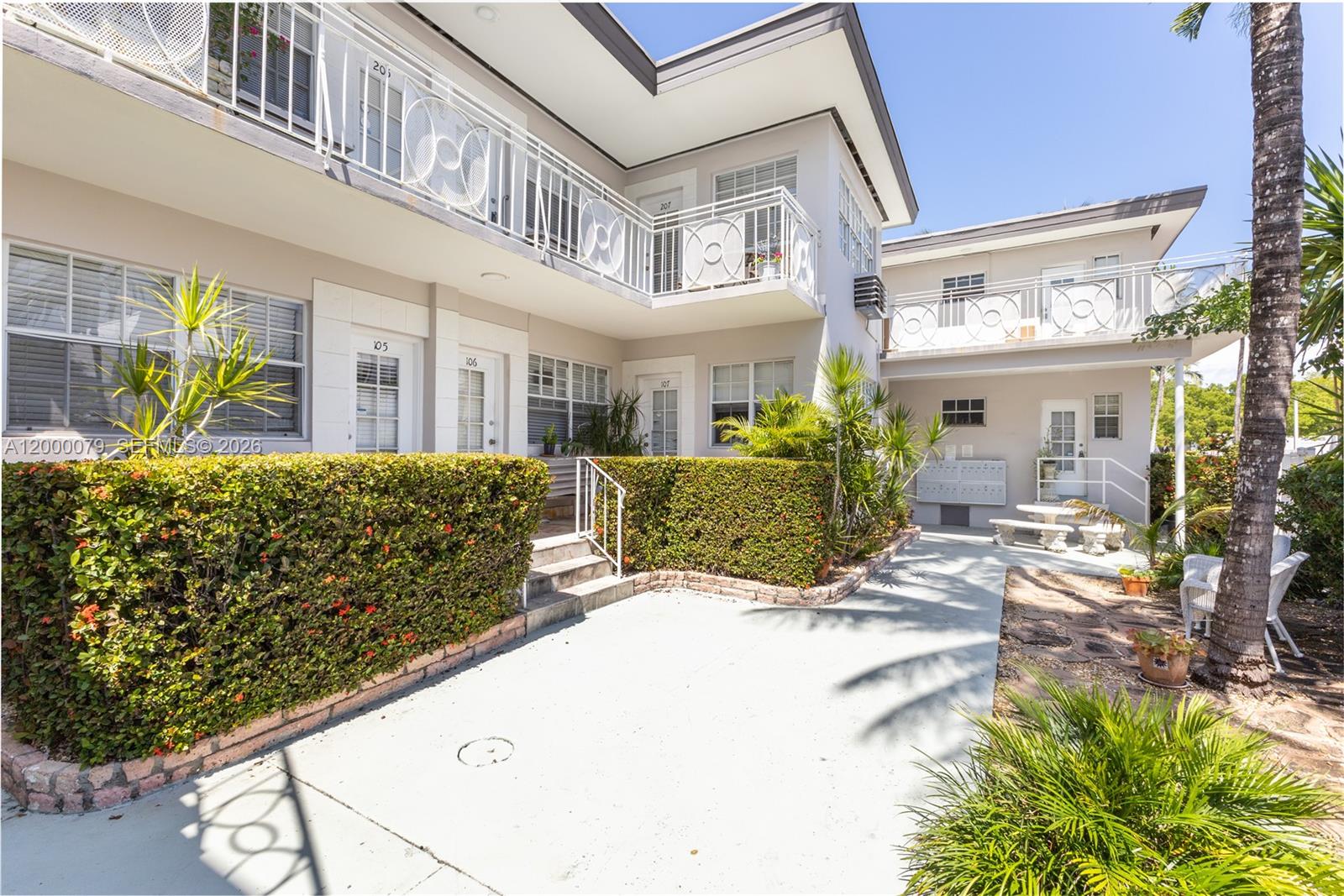 Espanola Way Villas Condo