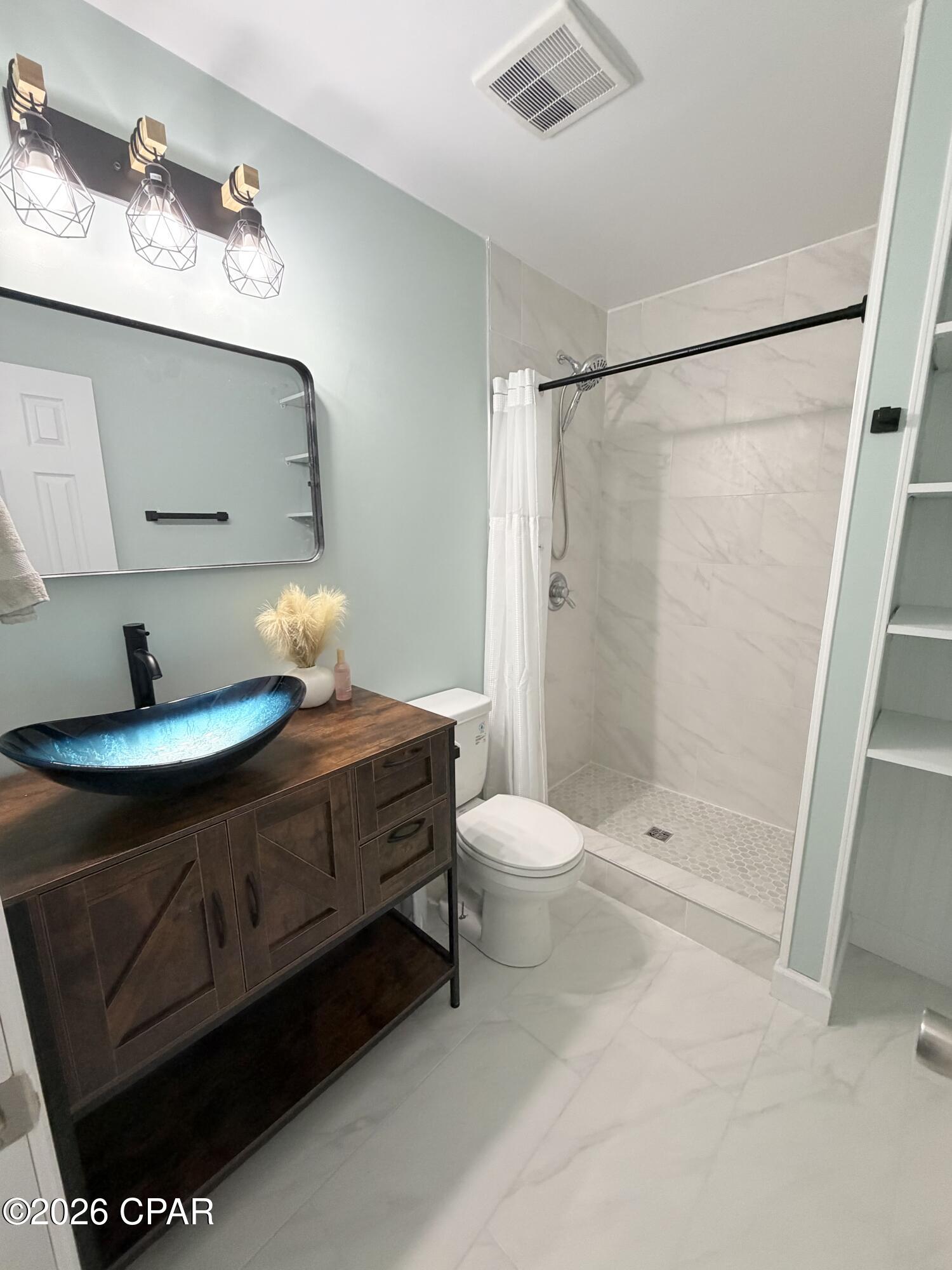 Image 15 For 6215 Thomas Drive 129