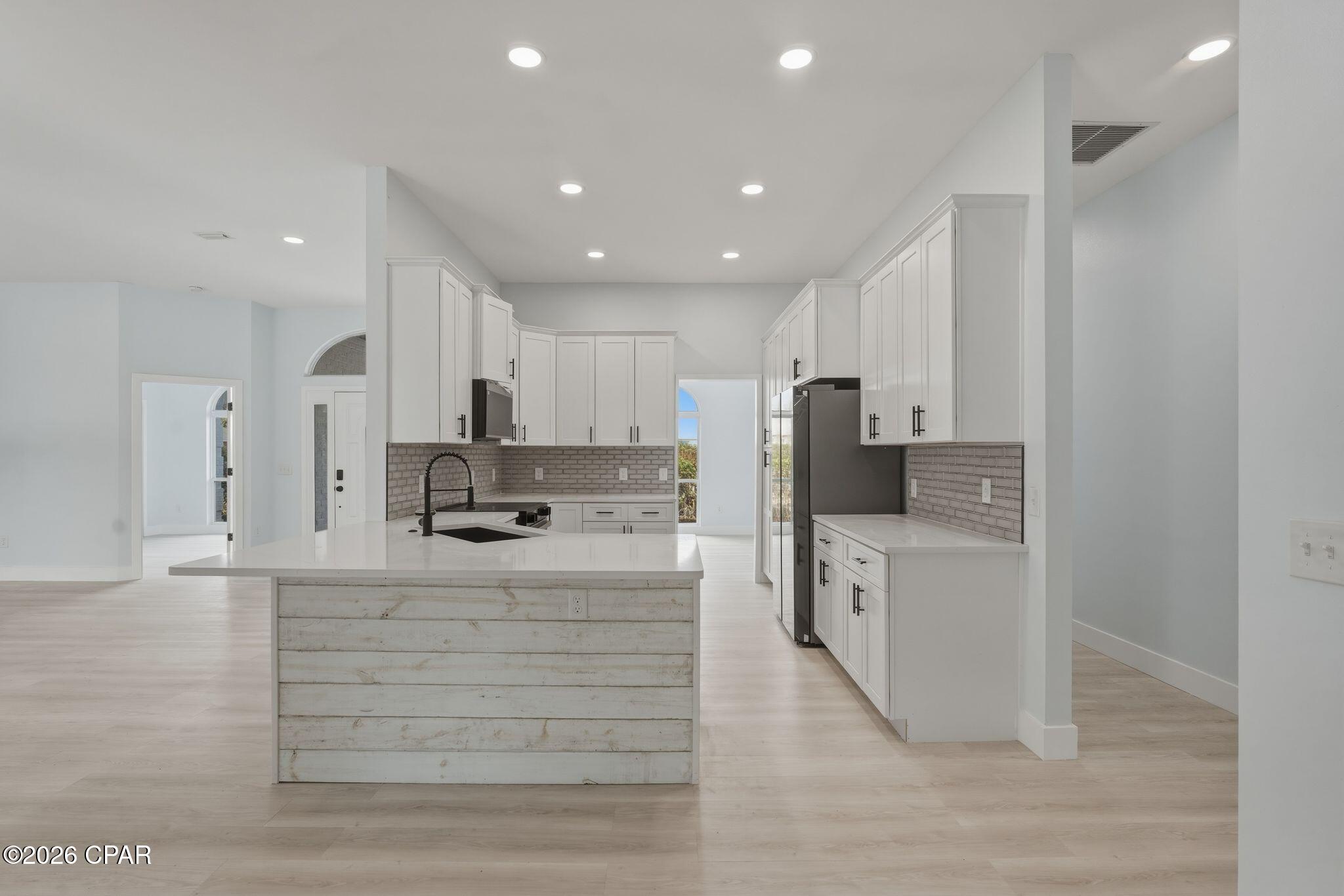 Image 4 For 3244 Country Club Drive