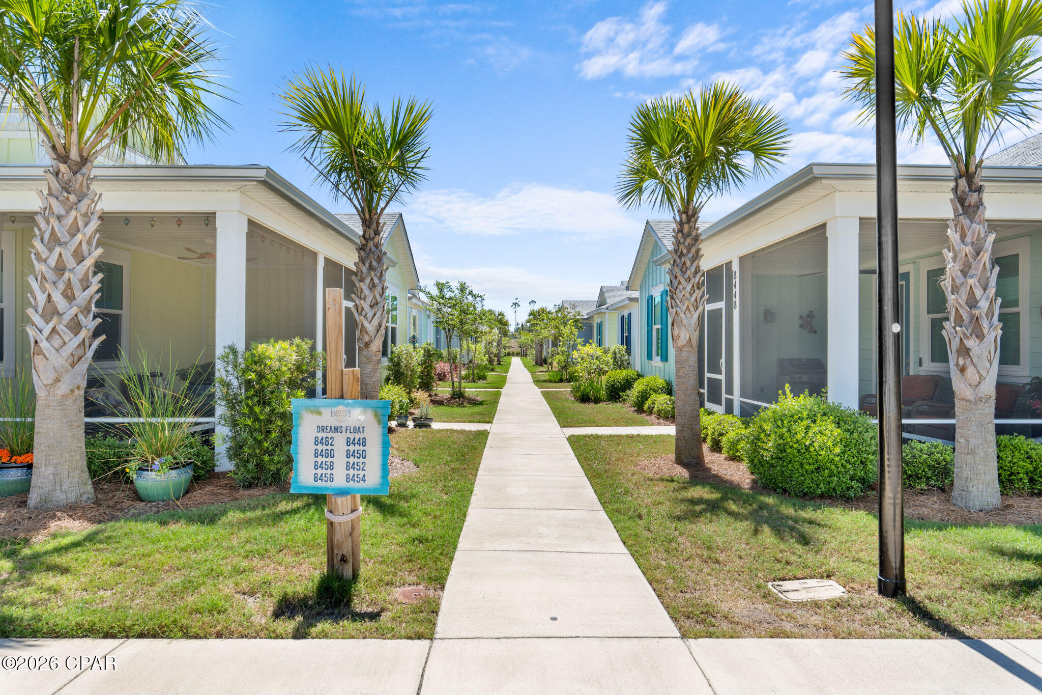 Image 6 For 8456 Dreams Float Court