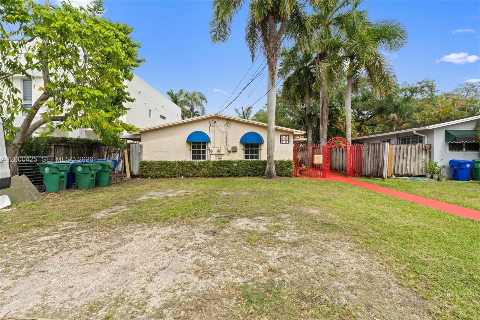 Amazing 2 beds and 1 bath with parking  space in the hear of Coconut Grove!! Located close to major highways, shopping and dining. This rarely to find unit, one of the two units of this duplex with nice and fence garden and backyard, features spaciousness living area and kitchen wit stainless steel appliances. Rapid approval! Will not last long!