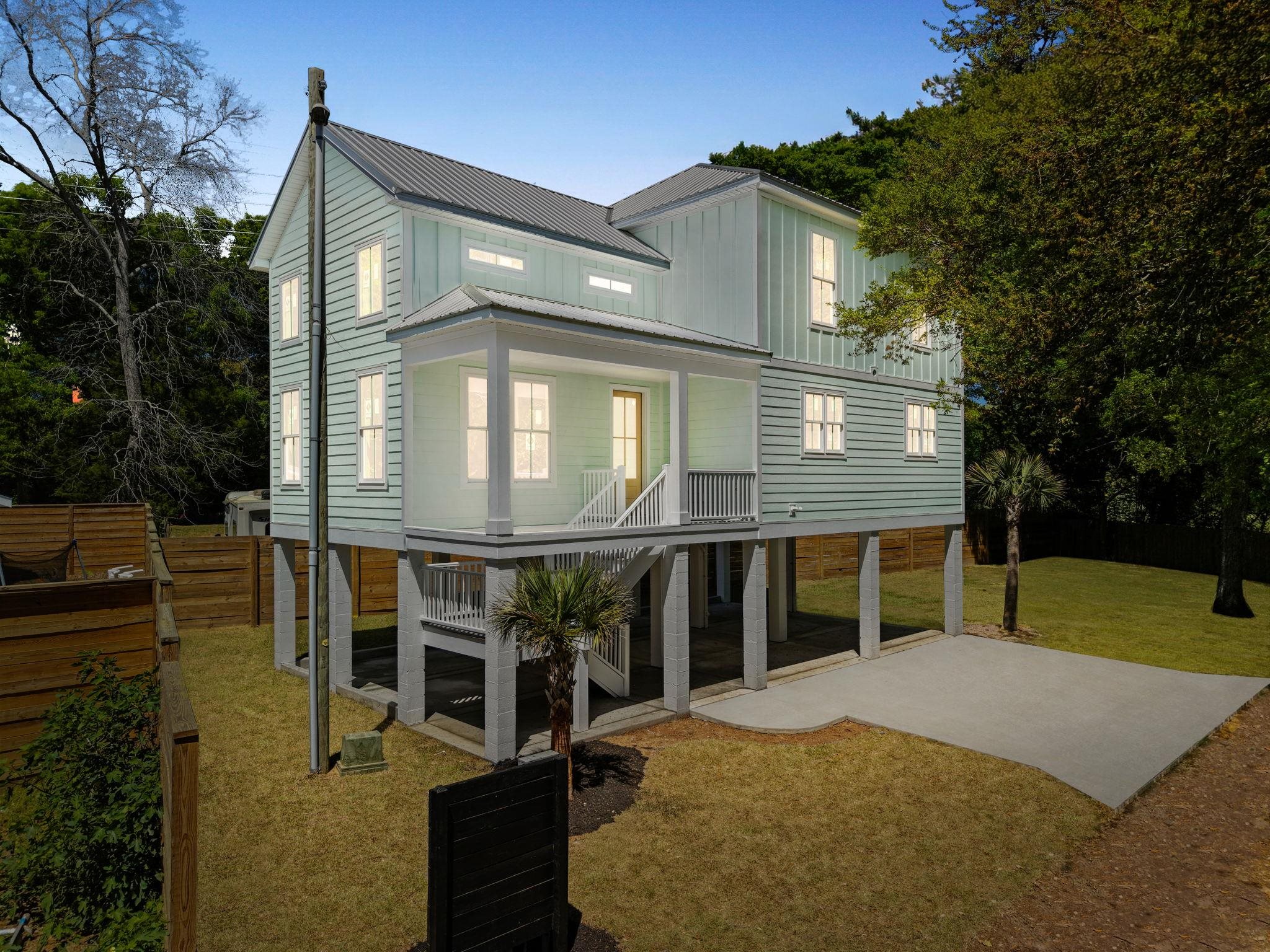 3821 Myrtle Dr. Murrells Inlet, SC 29576