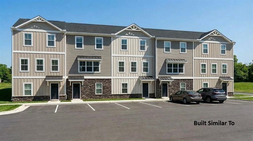 101 WILLOWSTONE CT exterior