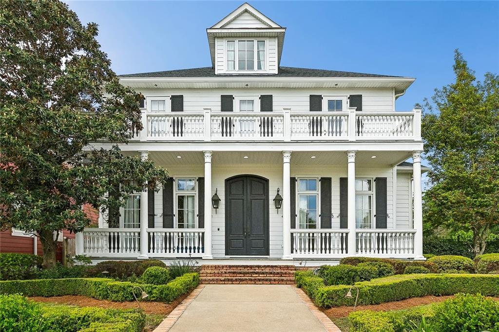 6064 Louis Xiv Street