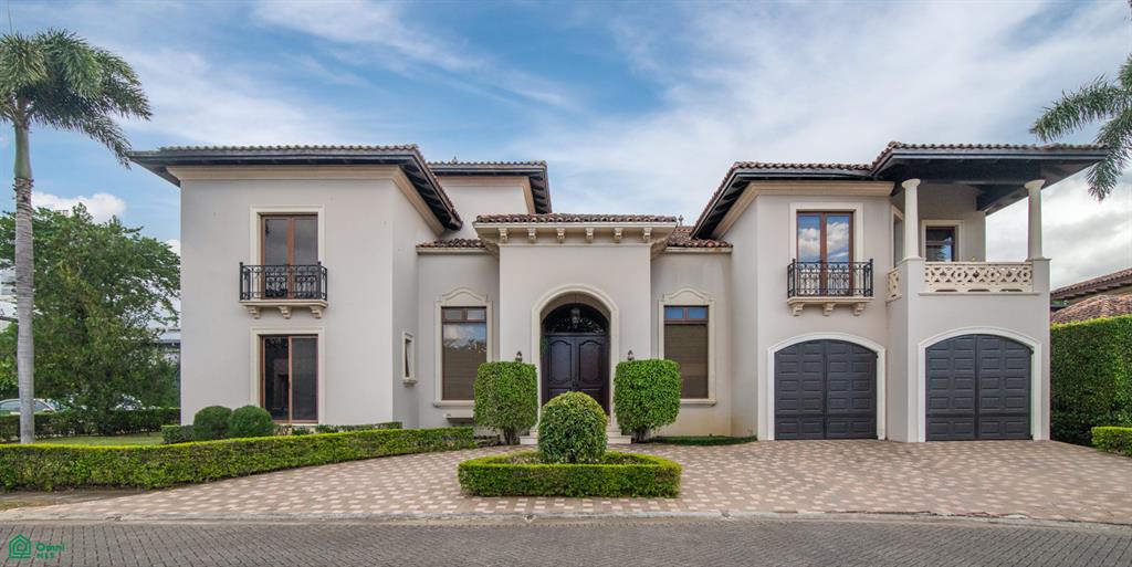 4 bed Single Family Homes For Sale in Santa Ana, San Jose - 1
