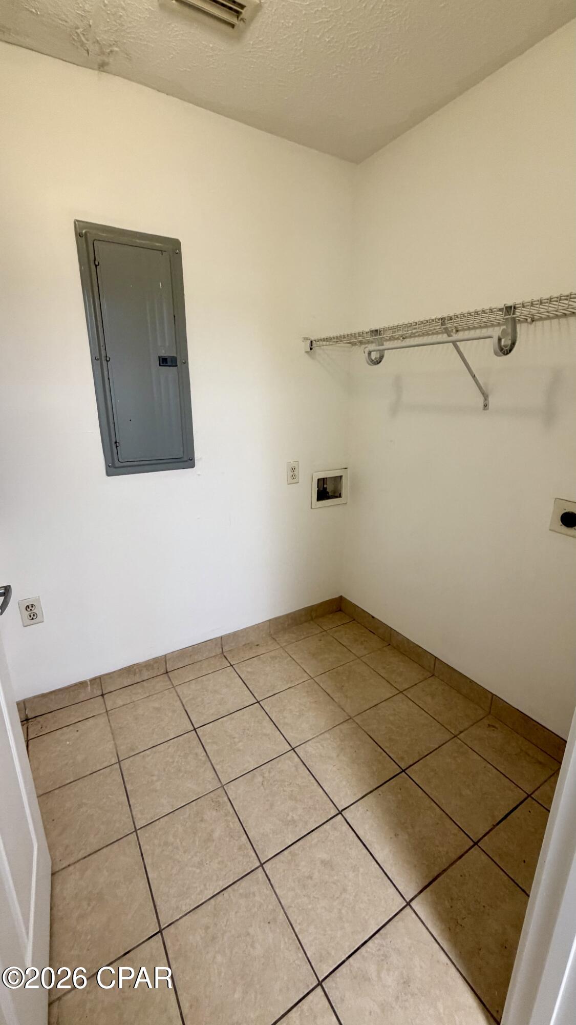 Image 18 For 9117 Laird Street 9127